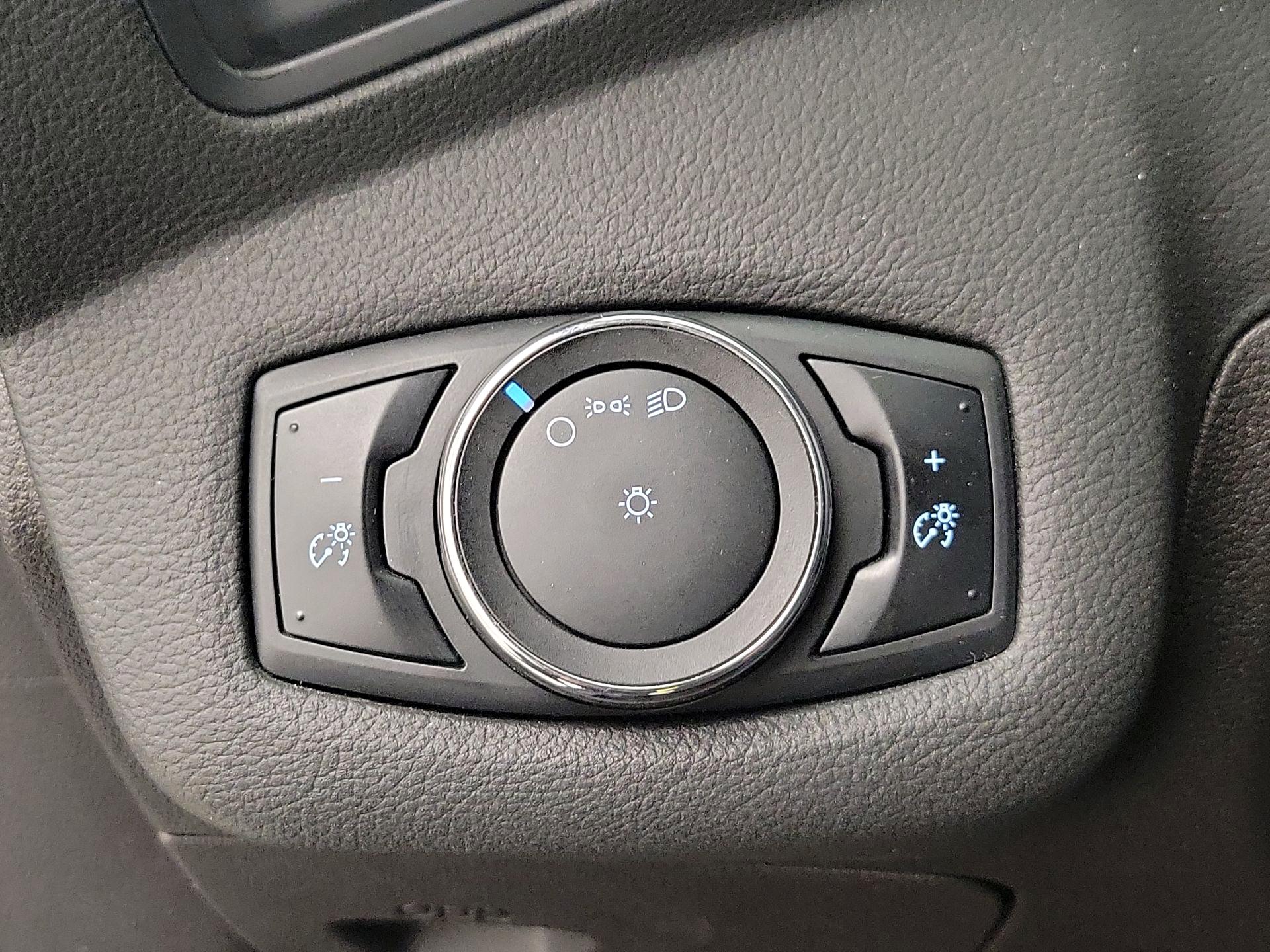 Thumbnail: 2014 Ford Escape - 13