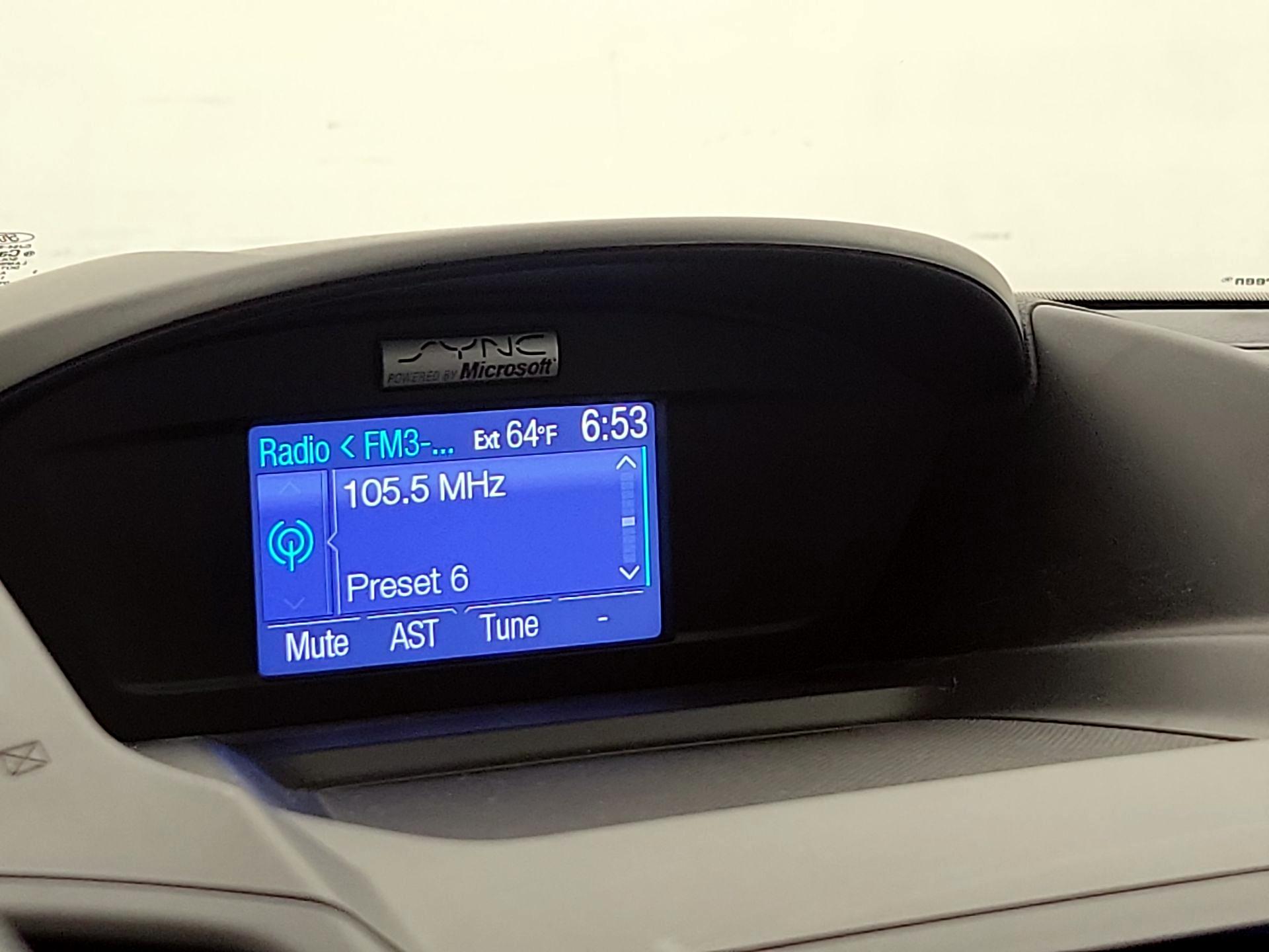 Thumbnail: 2014 Ford Escape - 15