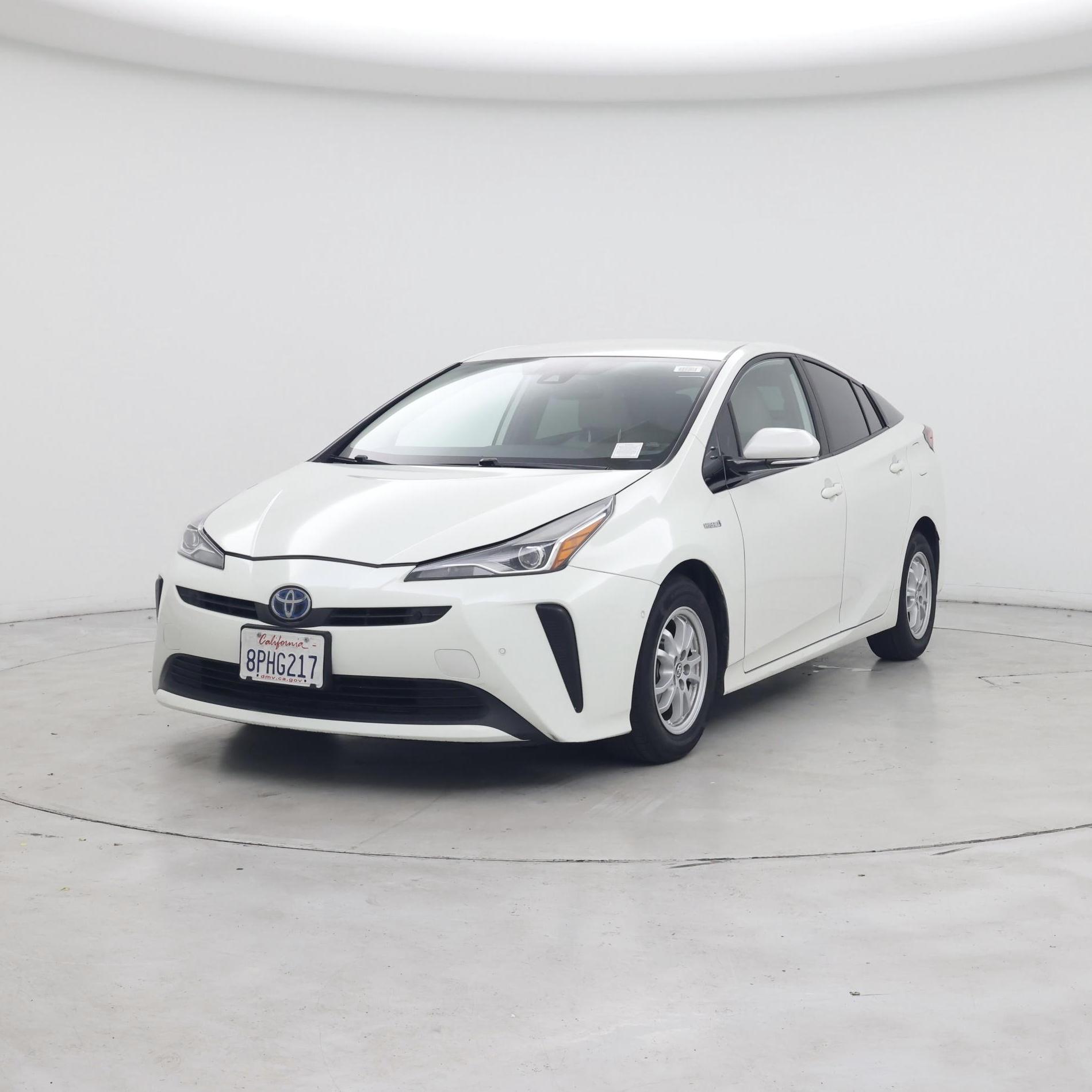 Thumbnail: 2020 Toyota Prius - 4