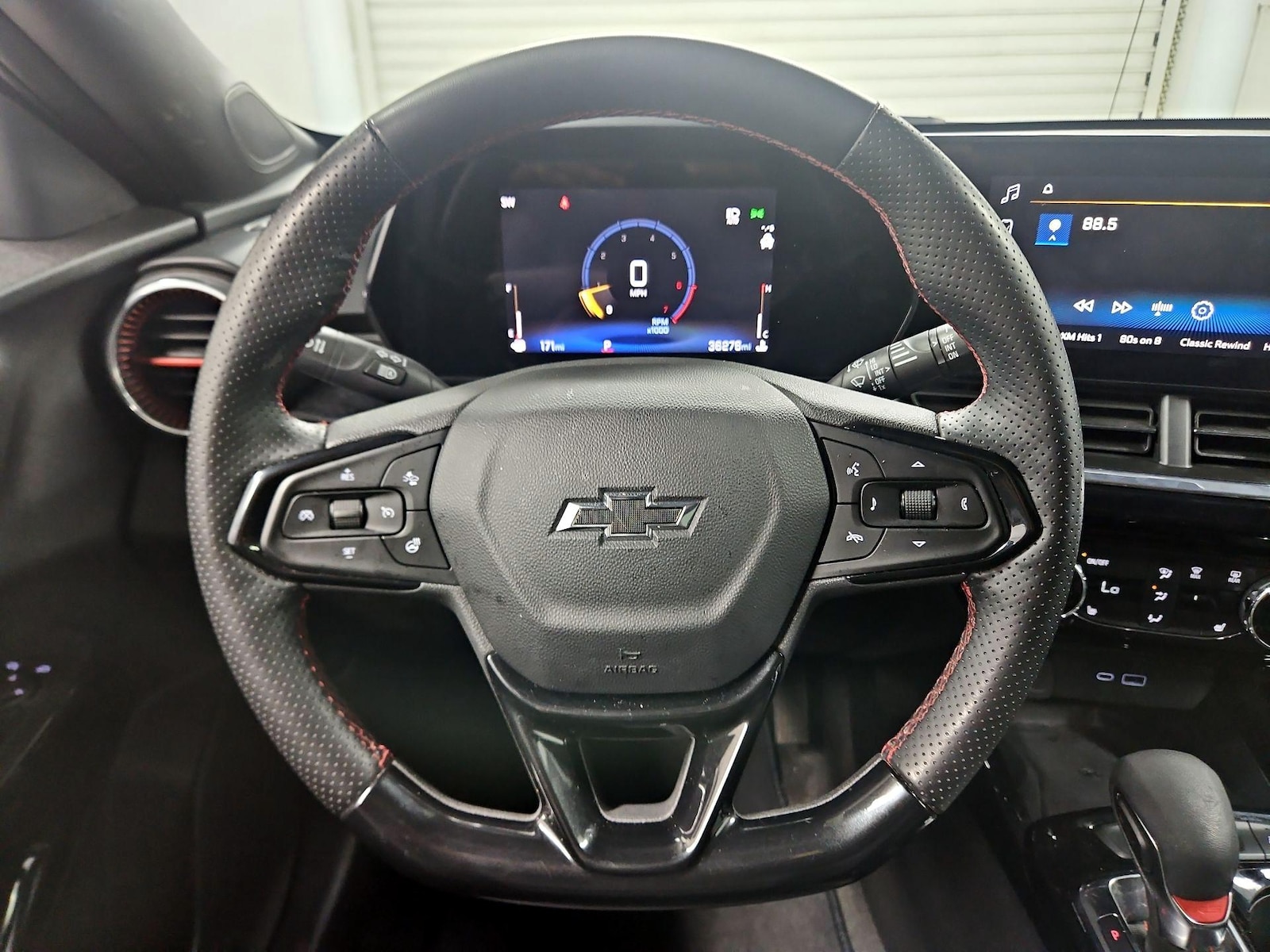 2025 Chevrolet Trax RS - Photo 11