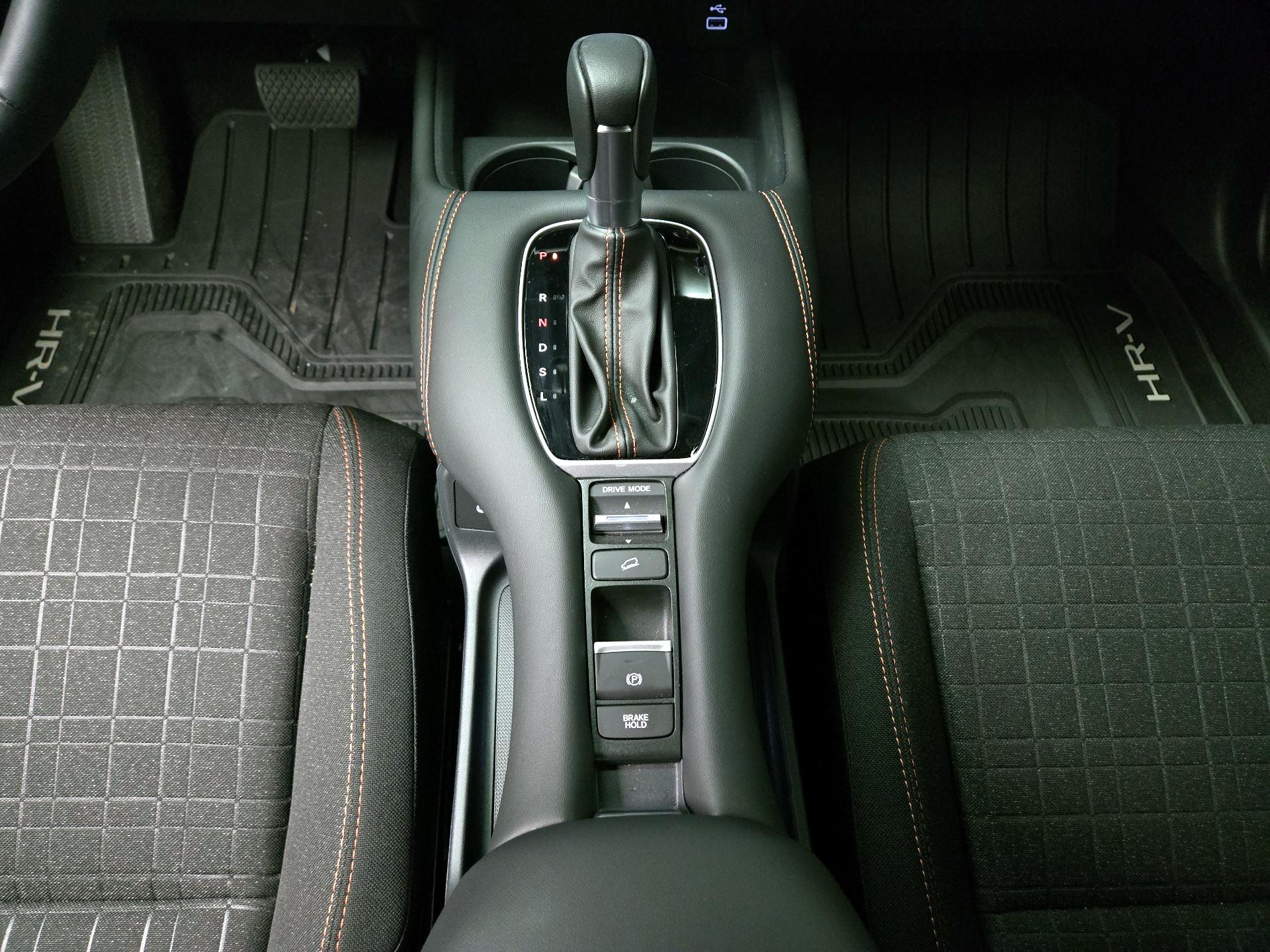 Thumbnail: 2025 Honda HR-V - 17