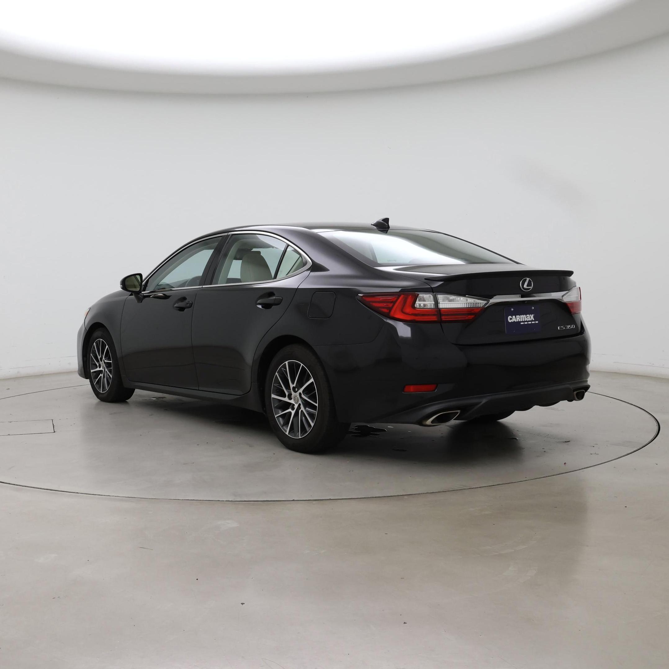 Thumbnail: 2016 Lexus ES - 2