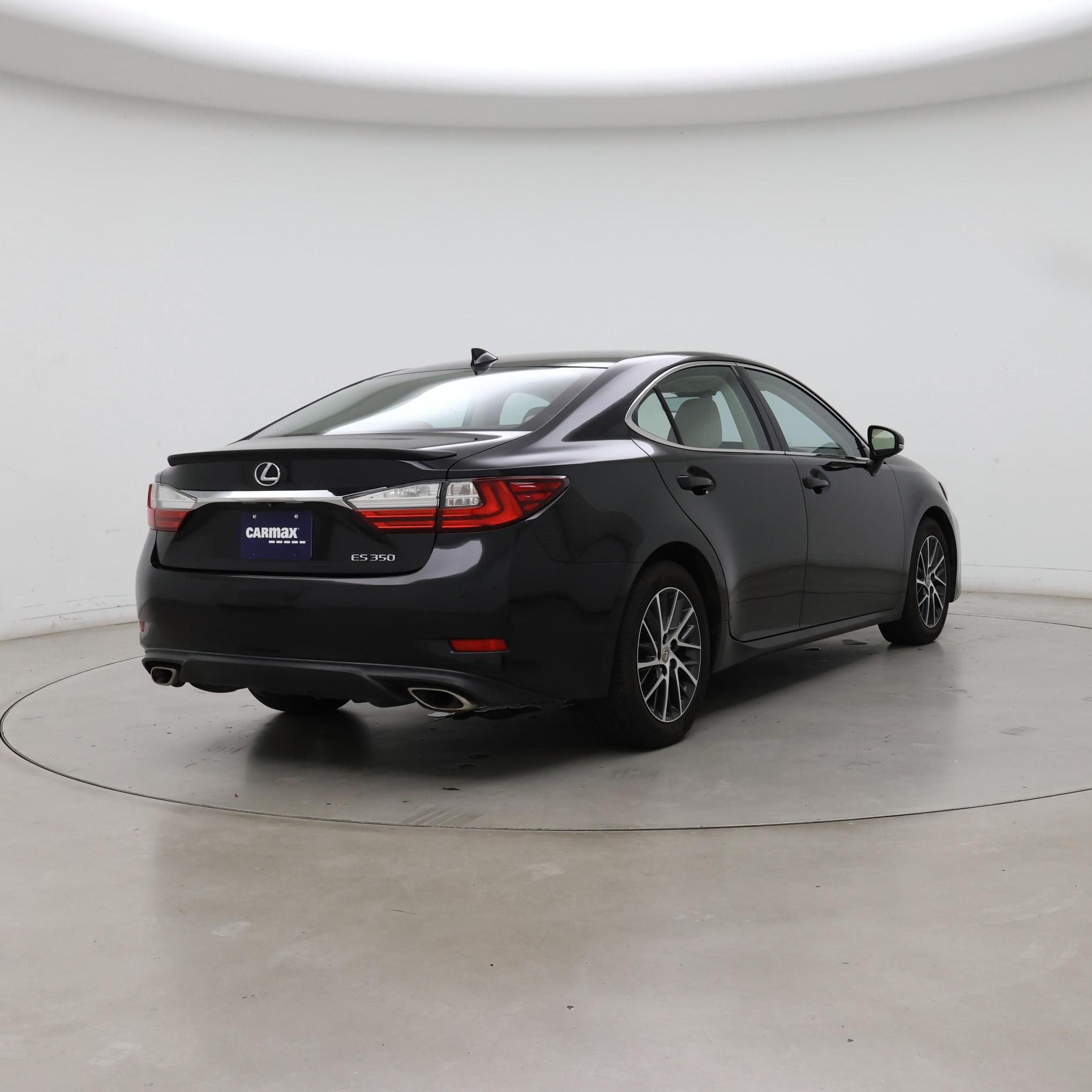 Thumbnail: 2016 Lexus ES - 8