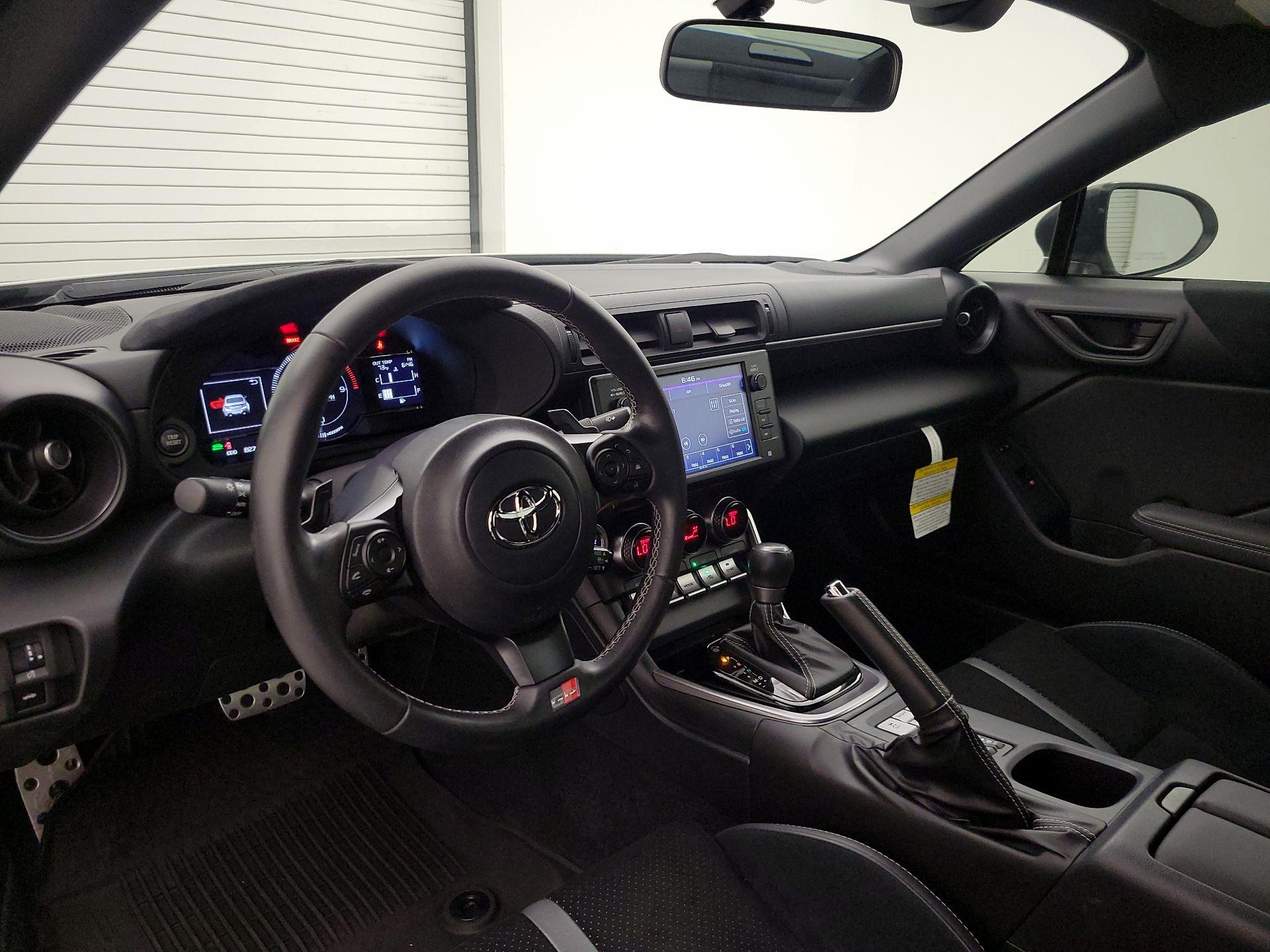 Thumbnail: 2024 Toyota GR86 - 9