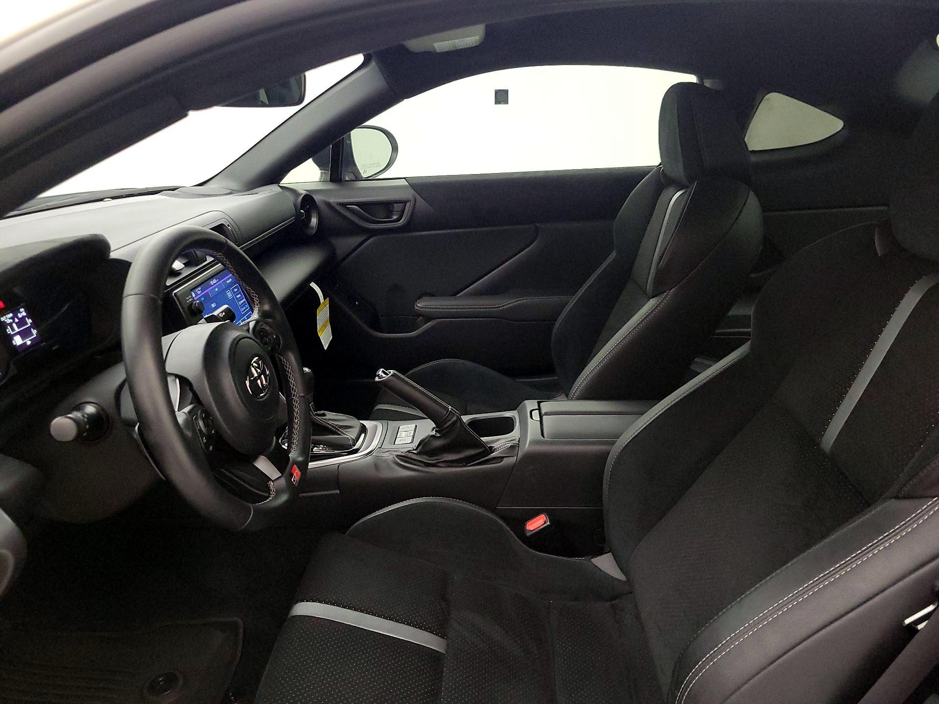 Thumbnail: 2024 Toyota GR86 - 11