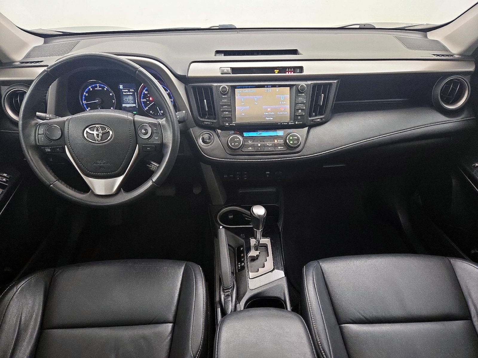 2018 Toyota RAV4 Limited - Photo 10