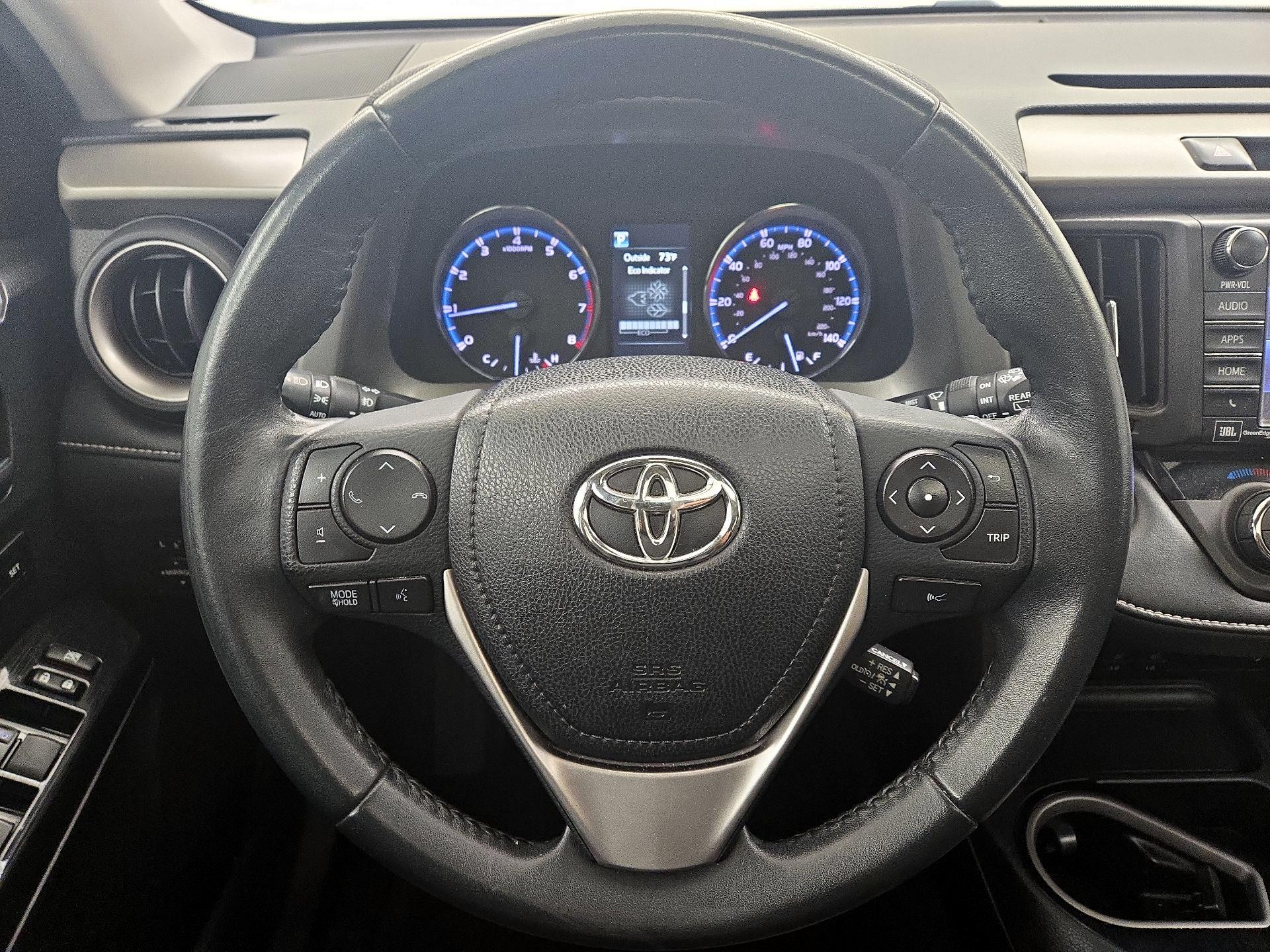 Thumbnail: 2018 Toyota RAV4 - 10