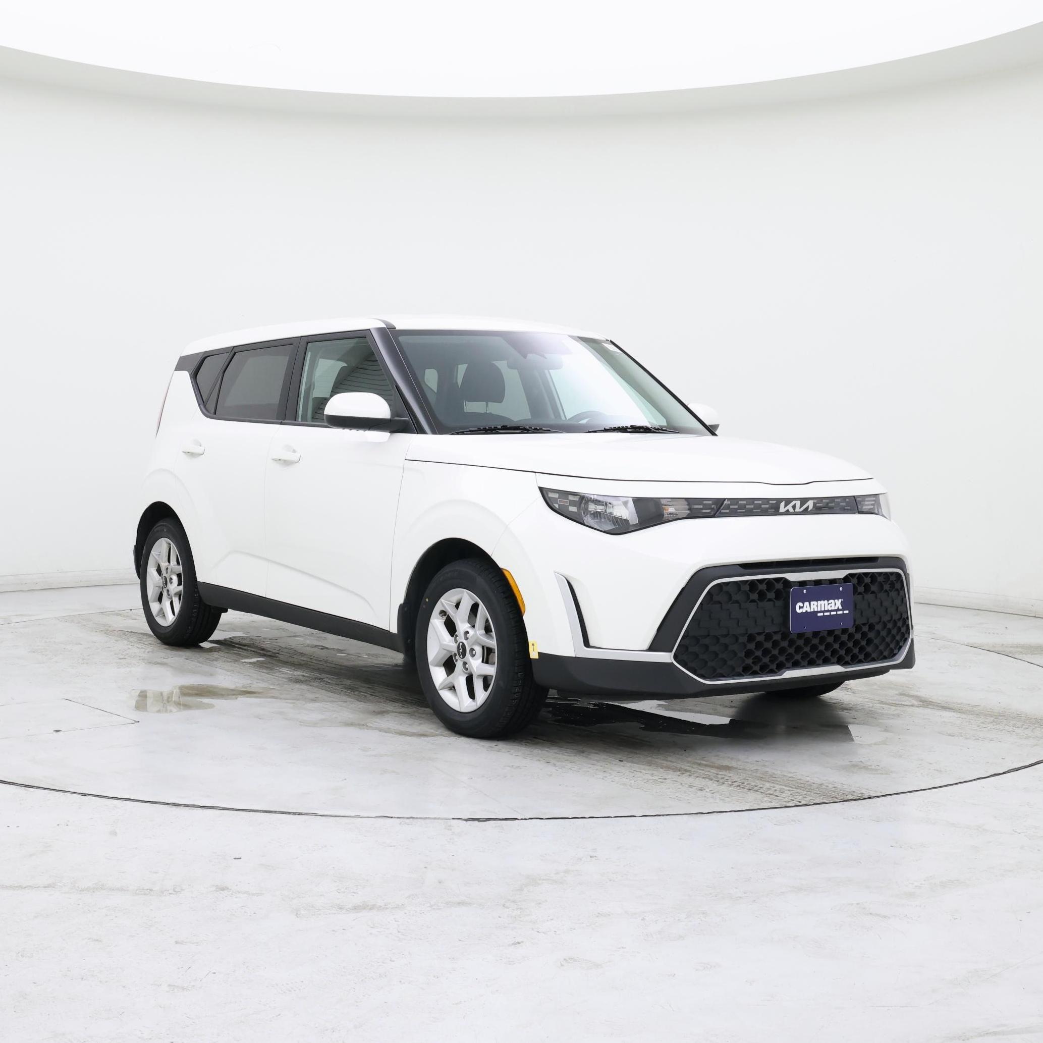 White 2023 Kia Soul SUV / Crossover Front-Wheel Drive Automatic