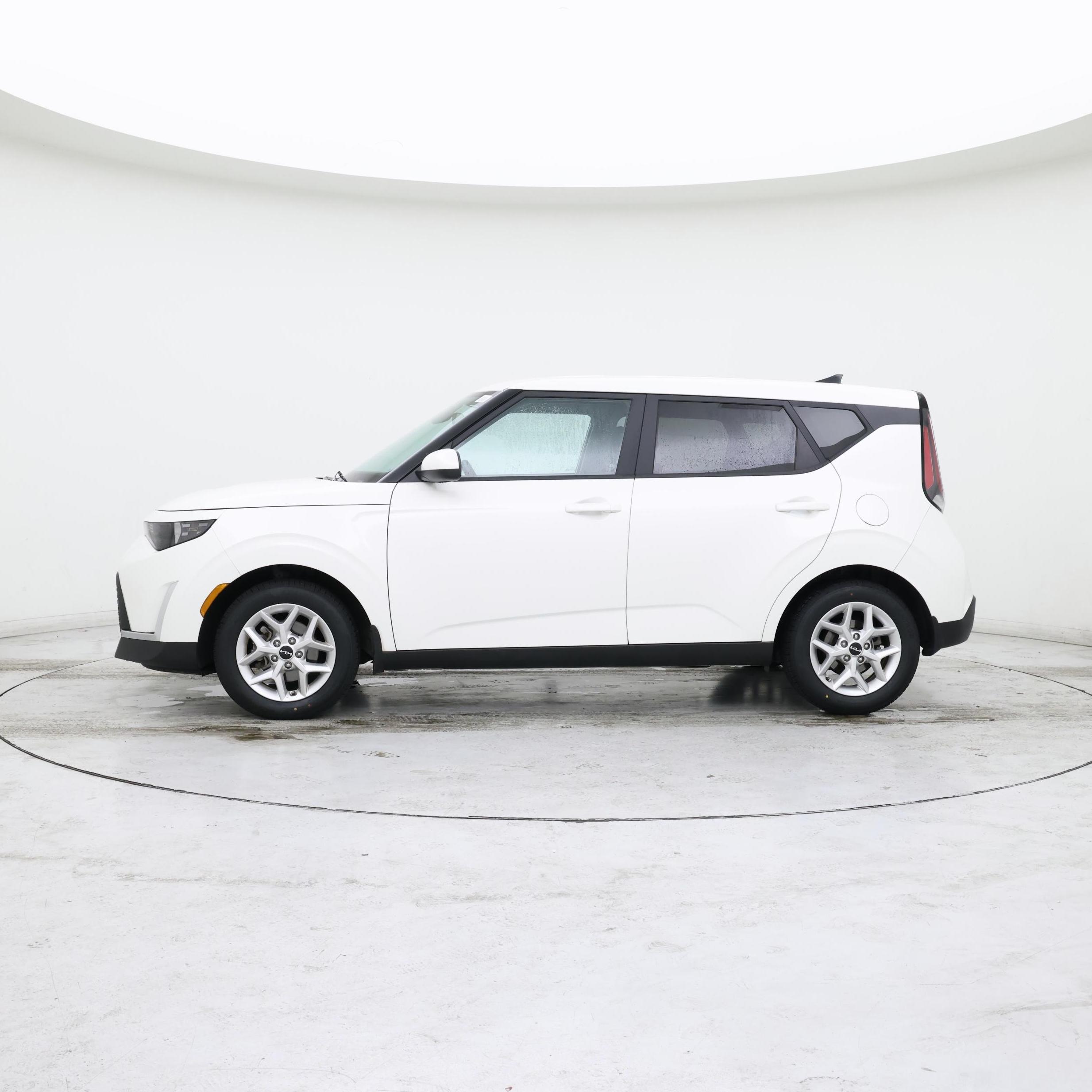 Thumbnail: 2023 Kia Soul - 3