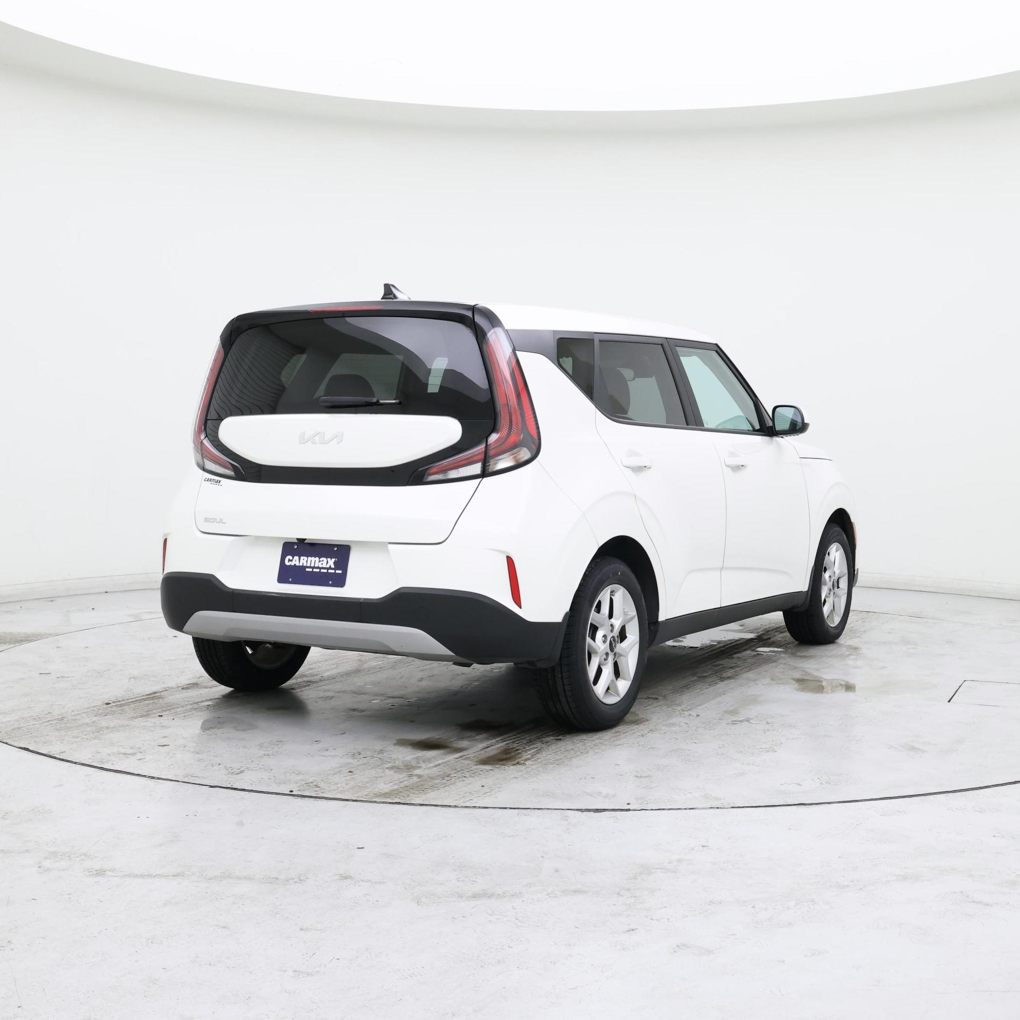 Thumbnail: 2023 Kia Soul - 8