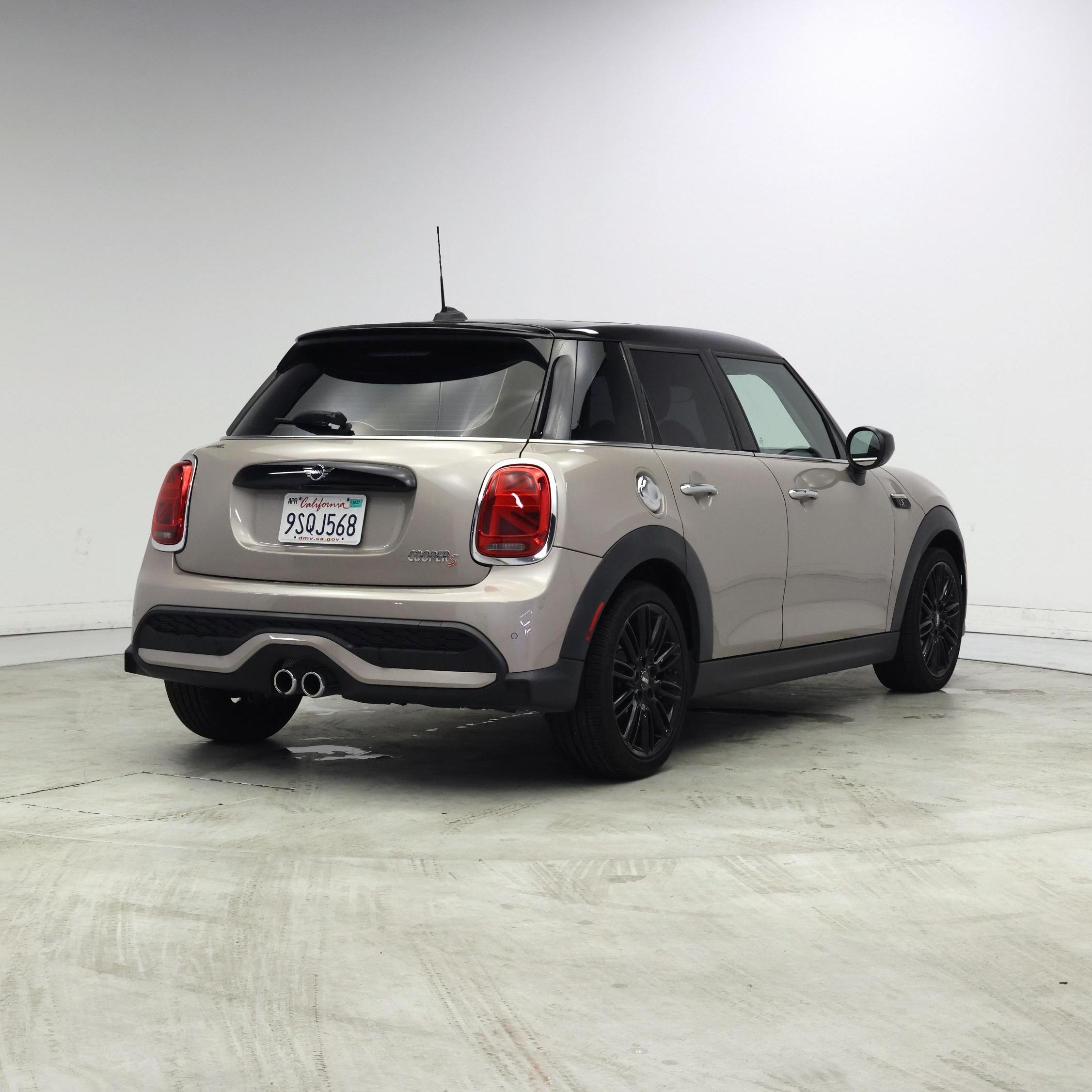 Thumbnail: 2022 MINI Cooper Hardtop - 8