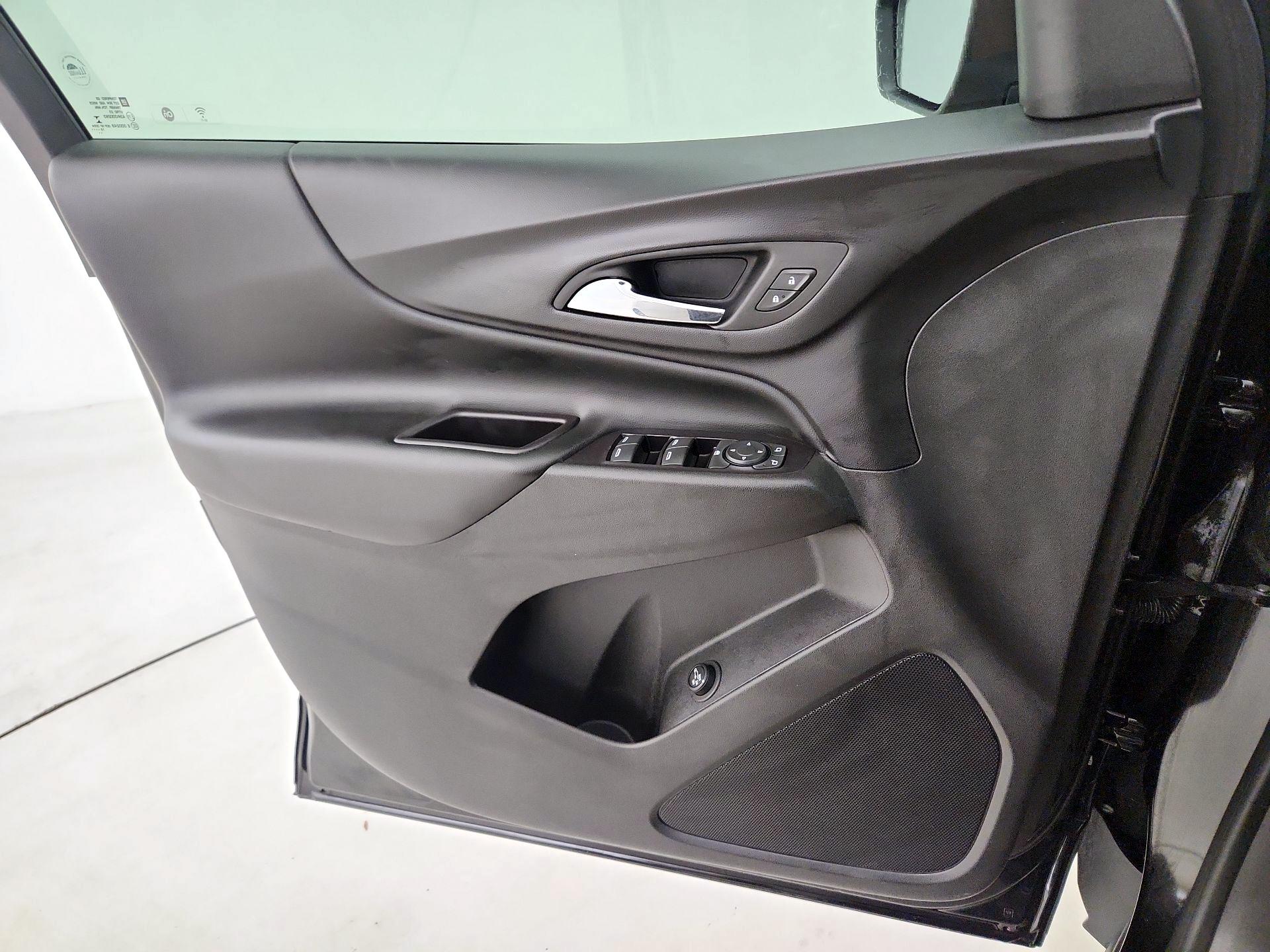 Thumbnail: 2020 Chevrolet Equinox - 12