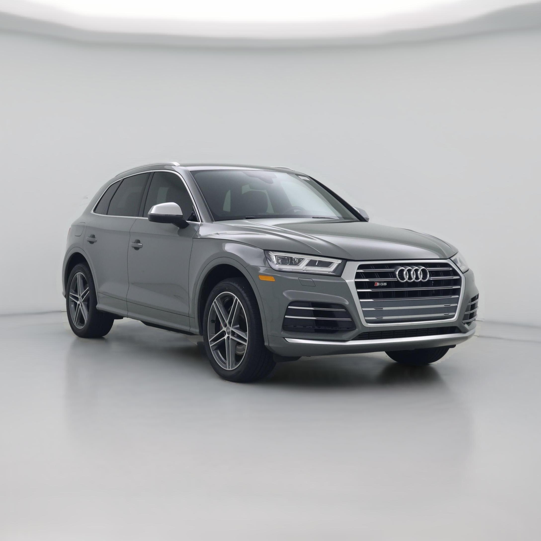 Thumbnail: 2019 Audi SQ5 - 1