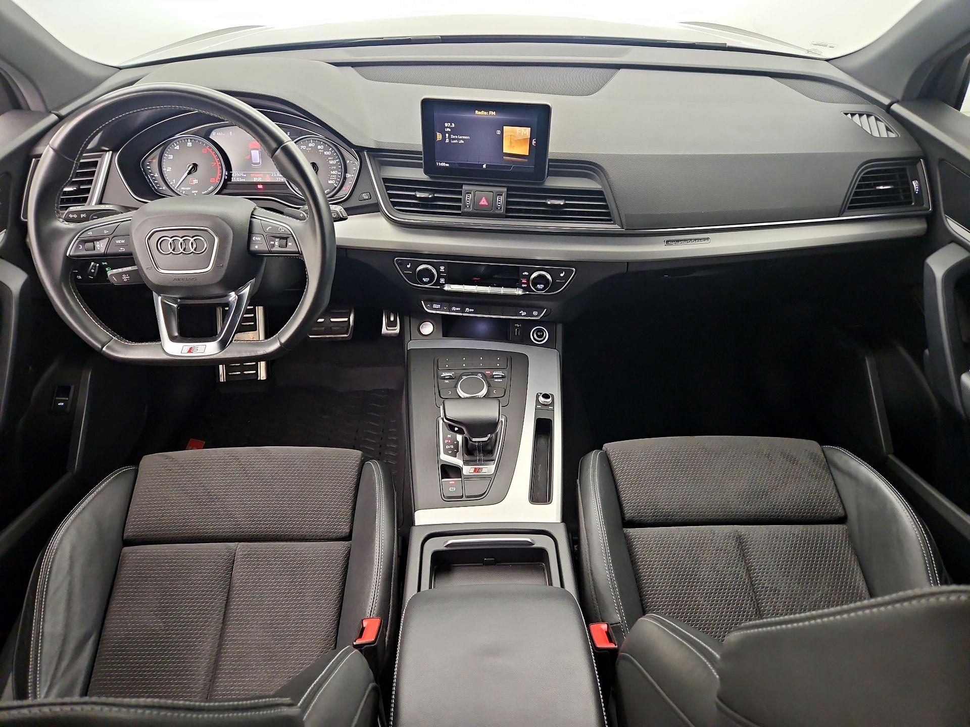 Thumbnail: 2019 Audi SQ5 - 9