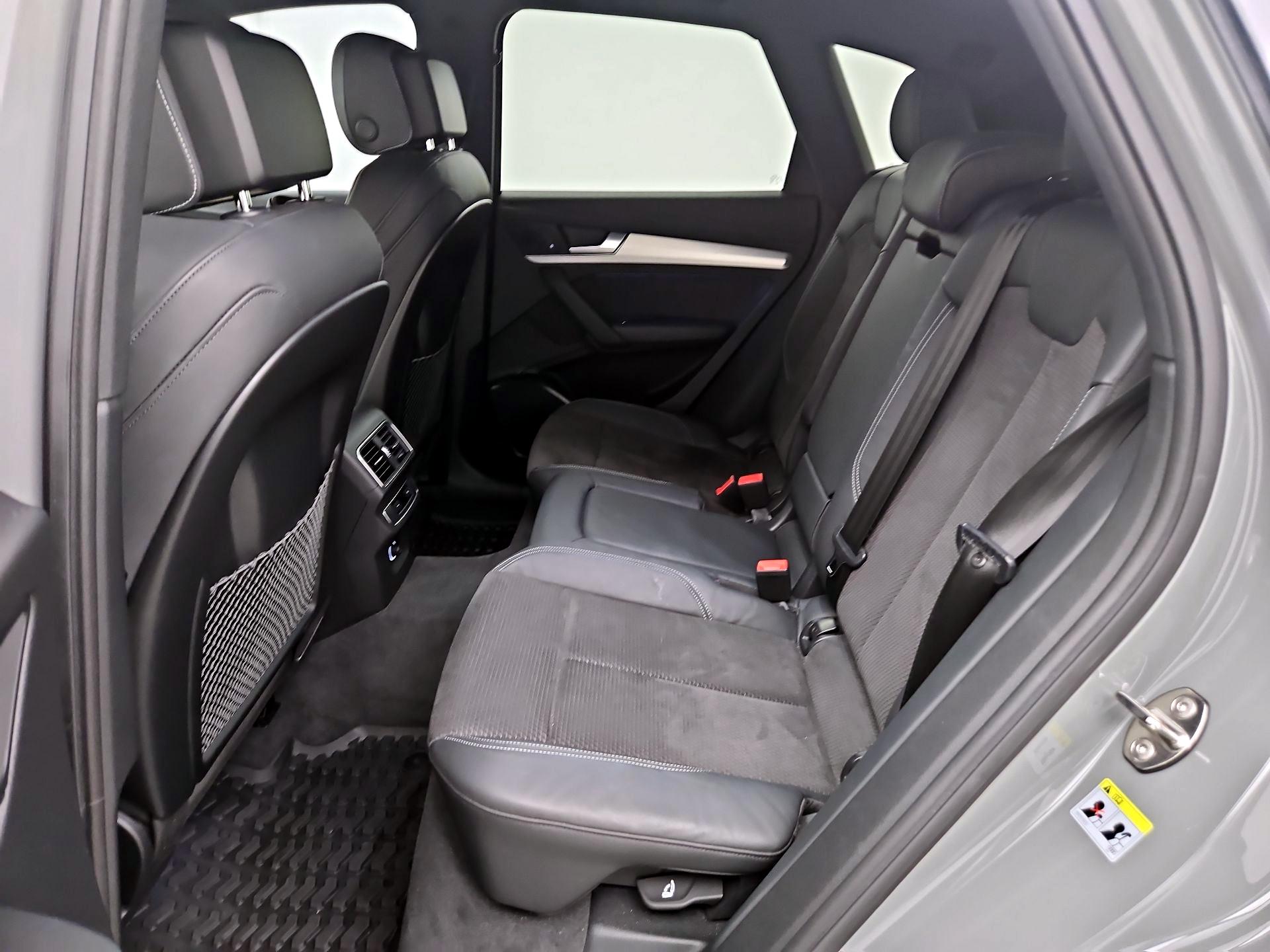 Thumbnail: 2019 Audi SQ5 - 20