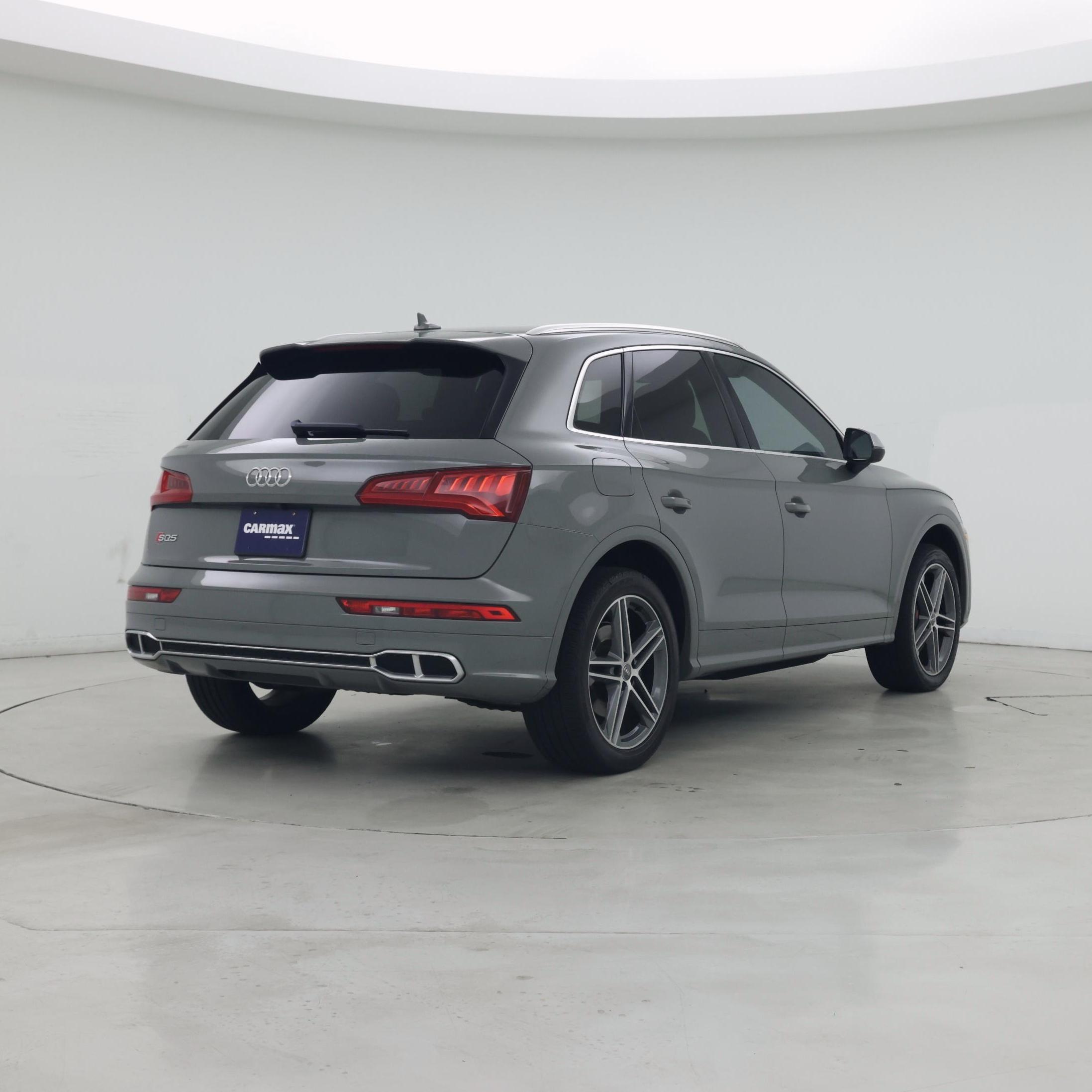 Thumbnail: 2019 Audi SQ5 - 8
