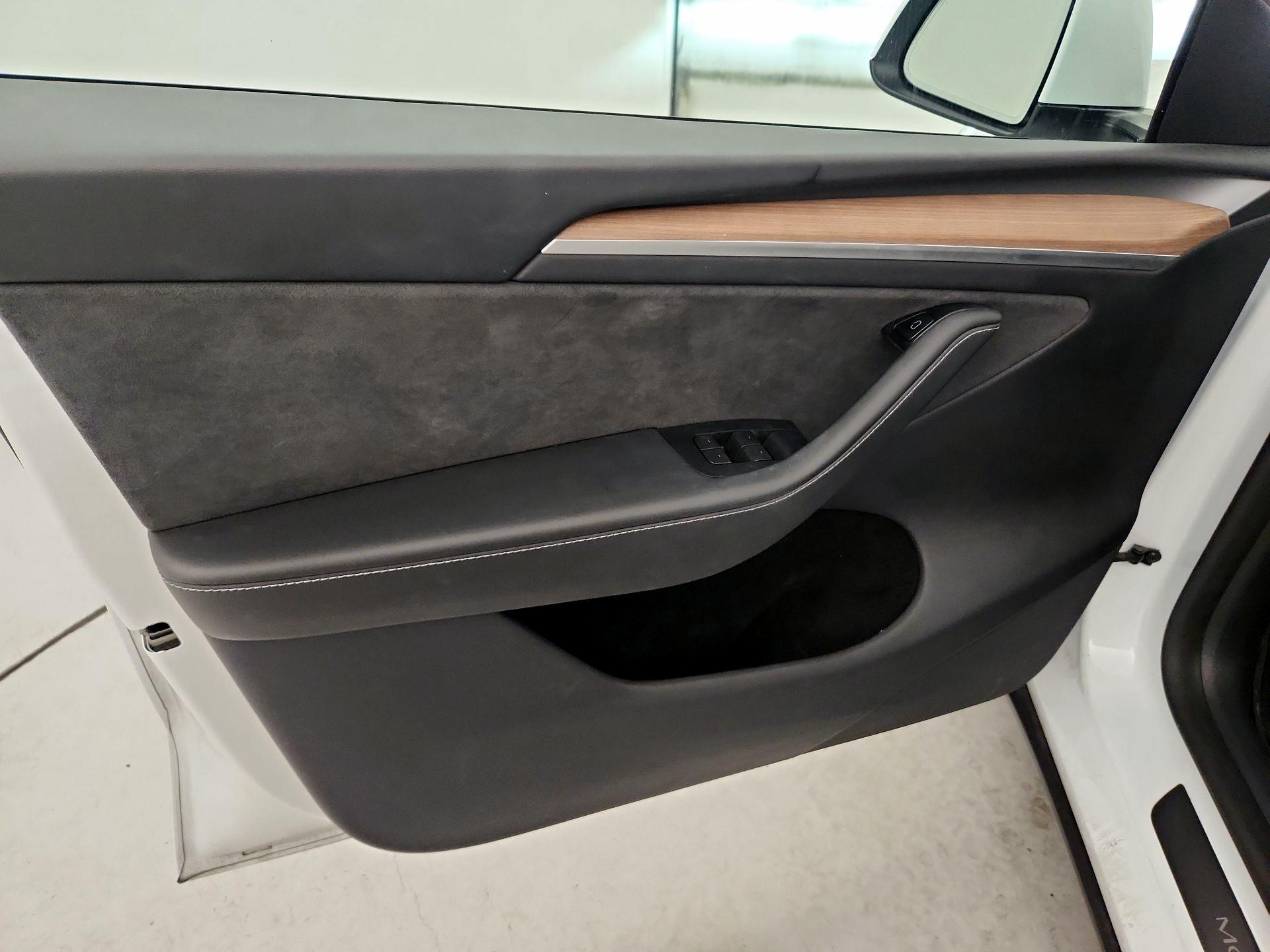 Thumbnail: 2024 Tesla Model Y - 12