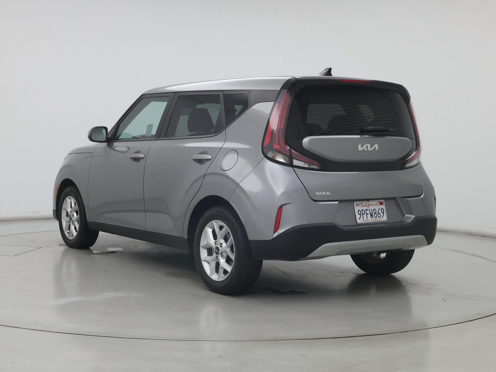 2023 Kia Soul LX - Photo 3