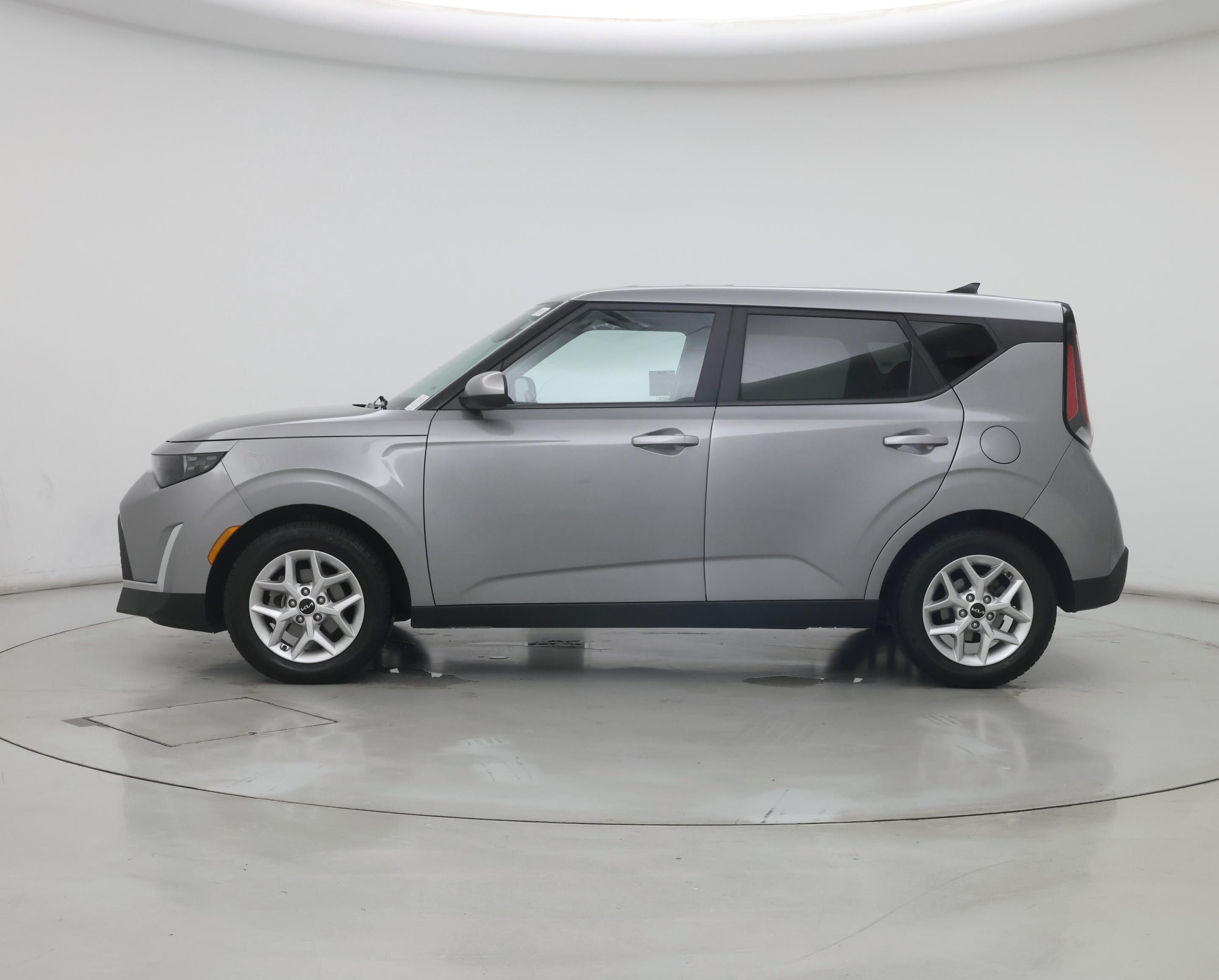 Thumbnail: 2023 Kia Soul - 3