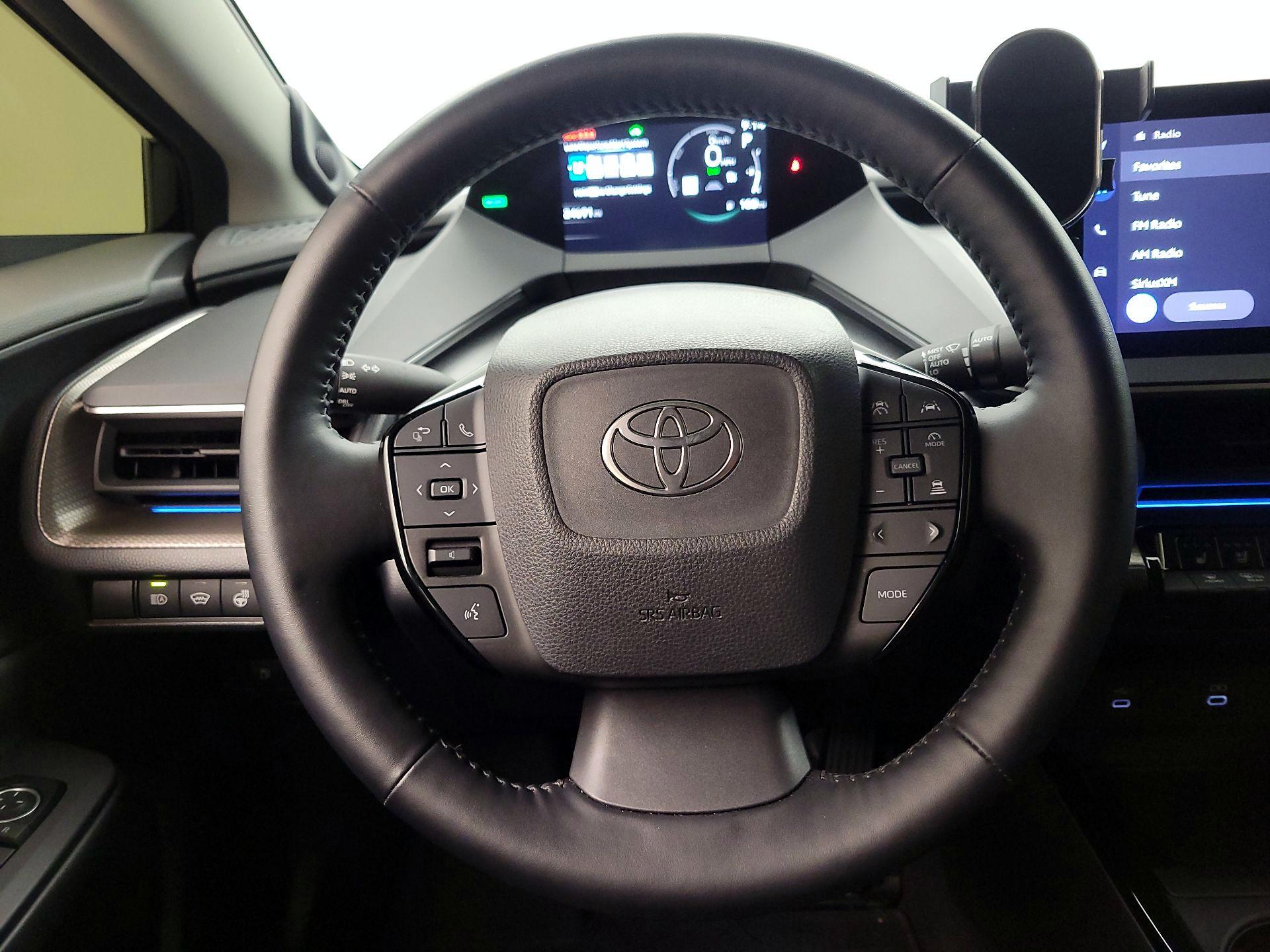 Thumbnail: 2024 Toyota Prius - 10
