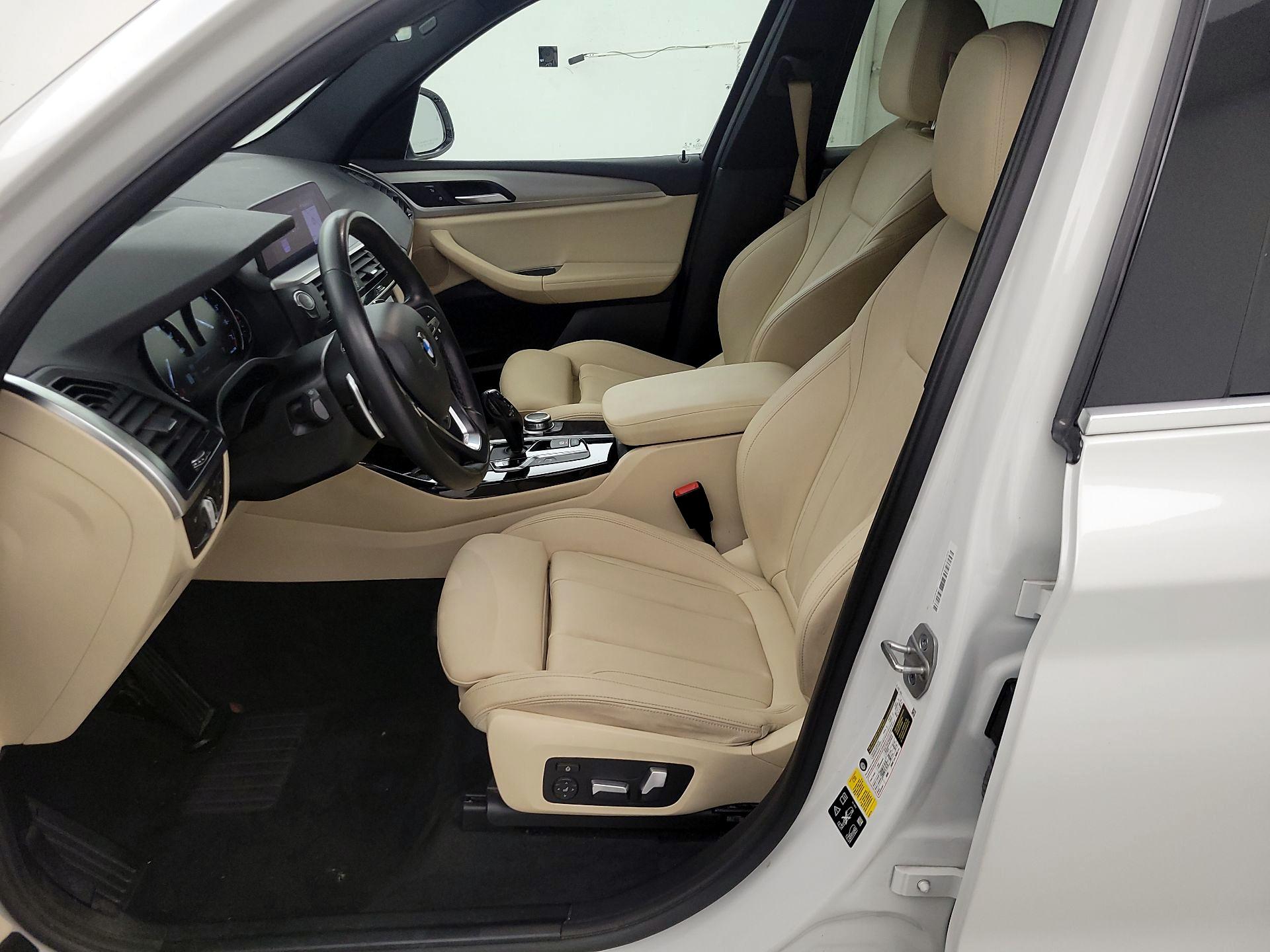 Thumbnail: 2021 BMW X3 - 11