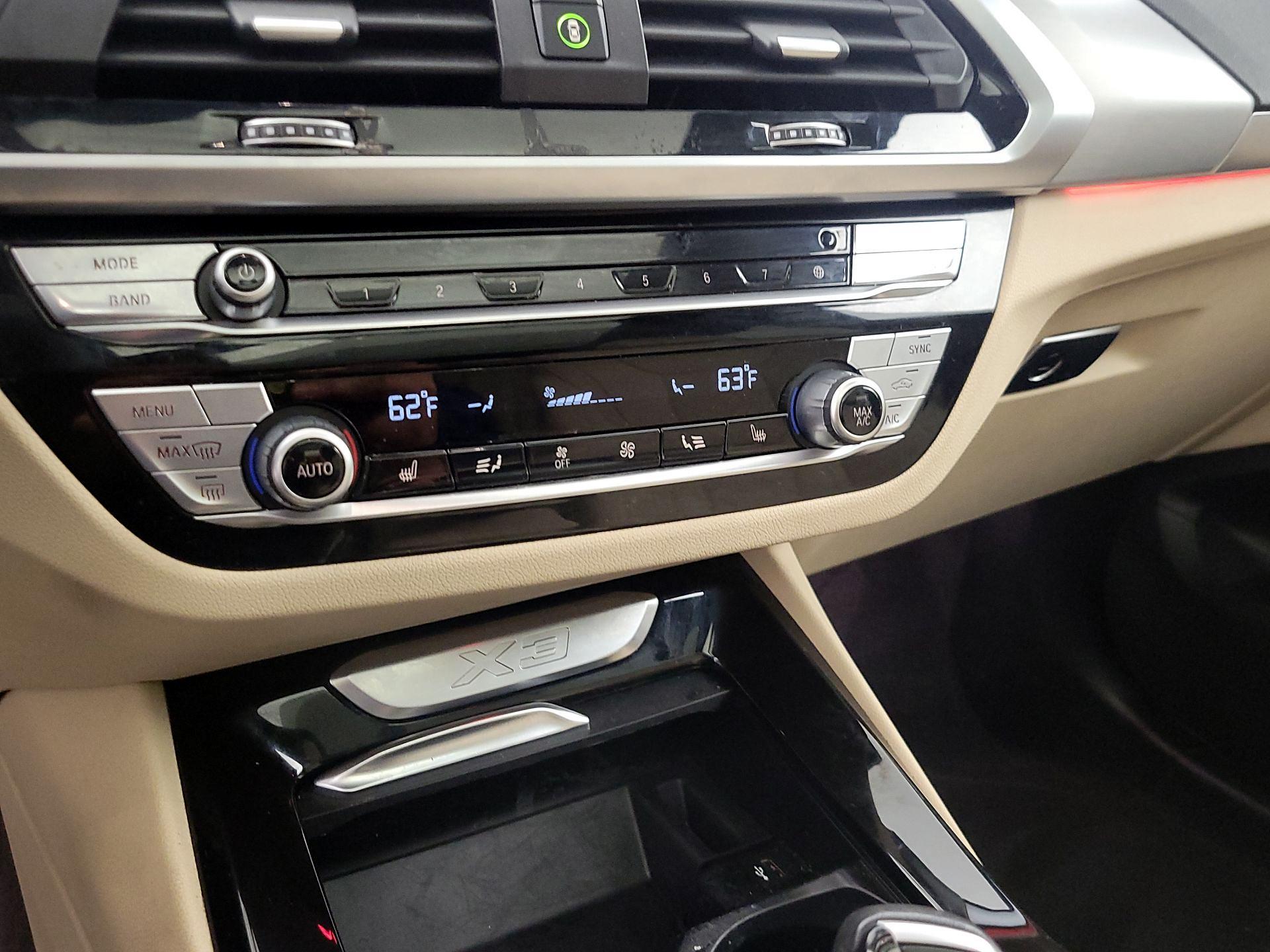 Thumbnail: 2021 BMW X3 - 16