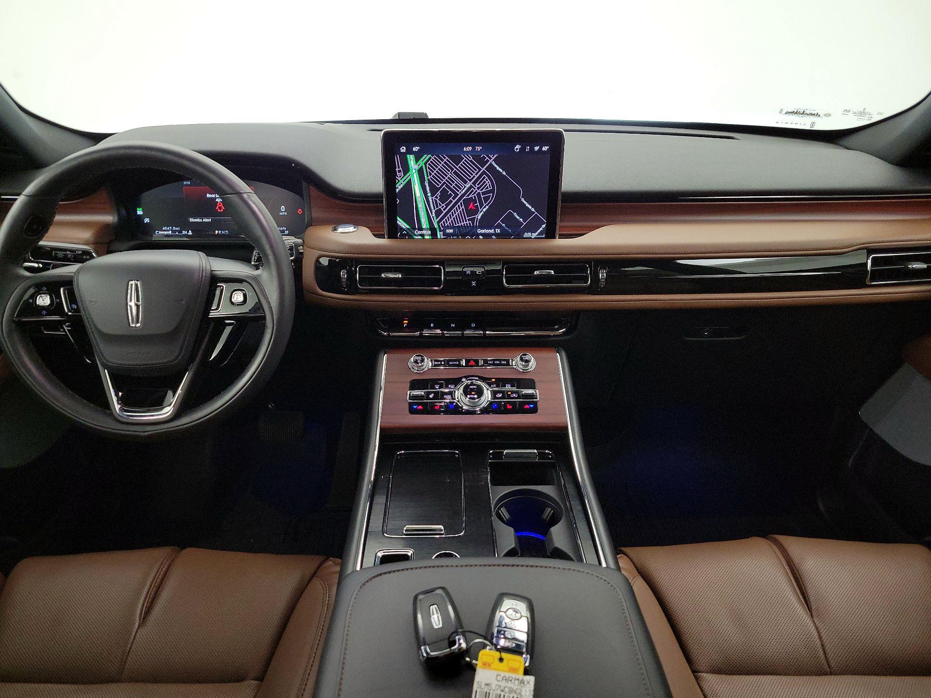 Thumbnail: 2022 Lincoln Aviator - 9