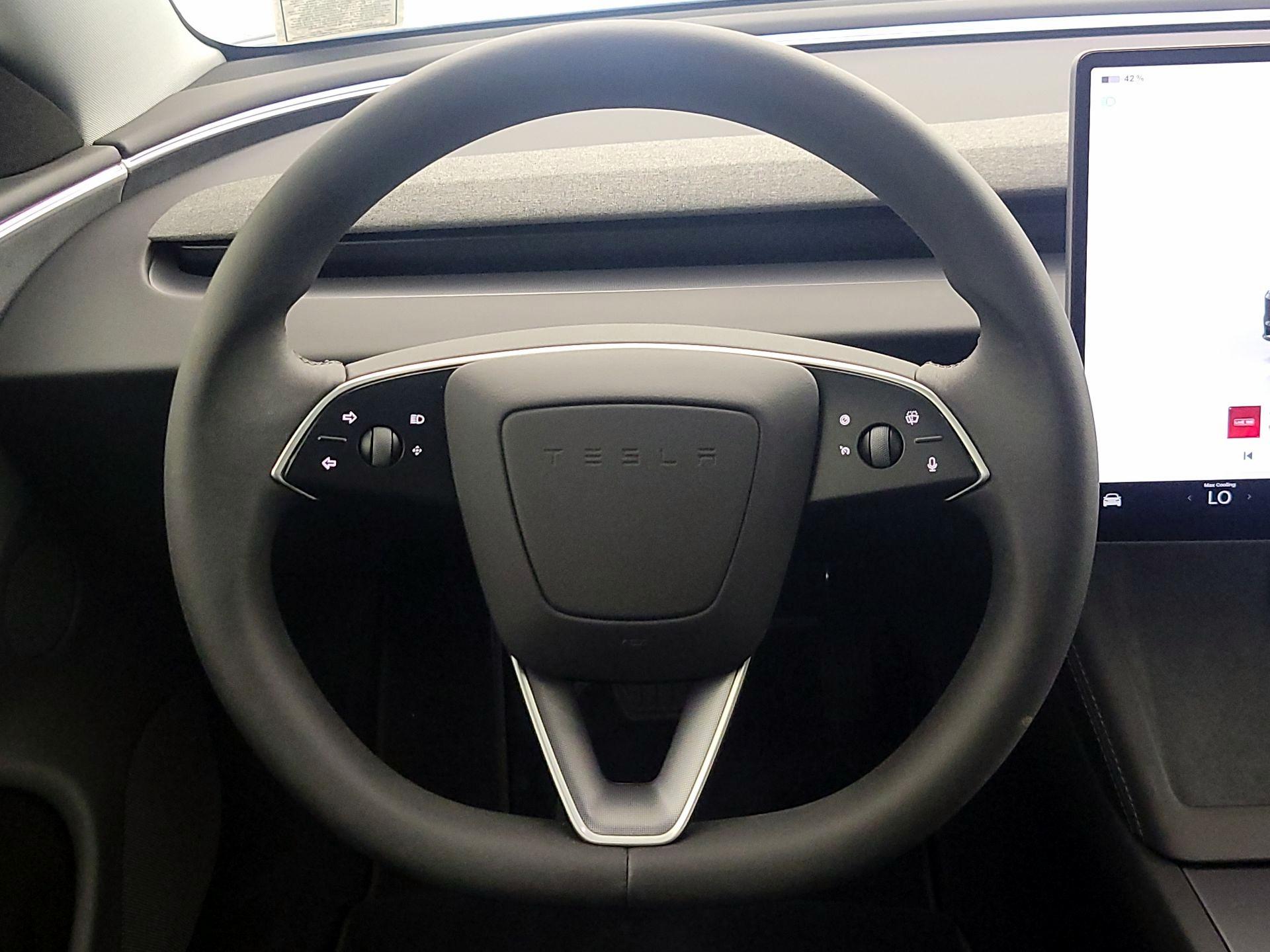 Thumbnail: 2025 Tesla Model 3 - 10