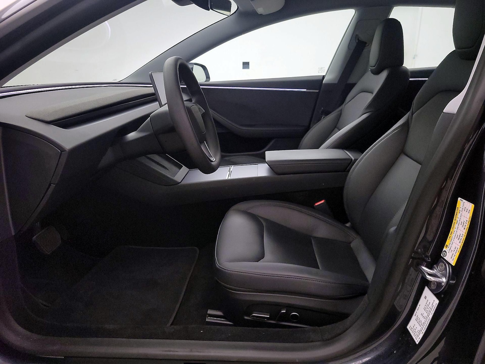 2025 Tesla Model 3 Long Range - Photo 12