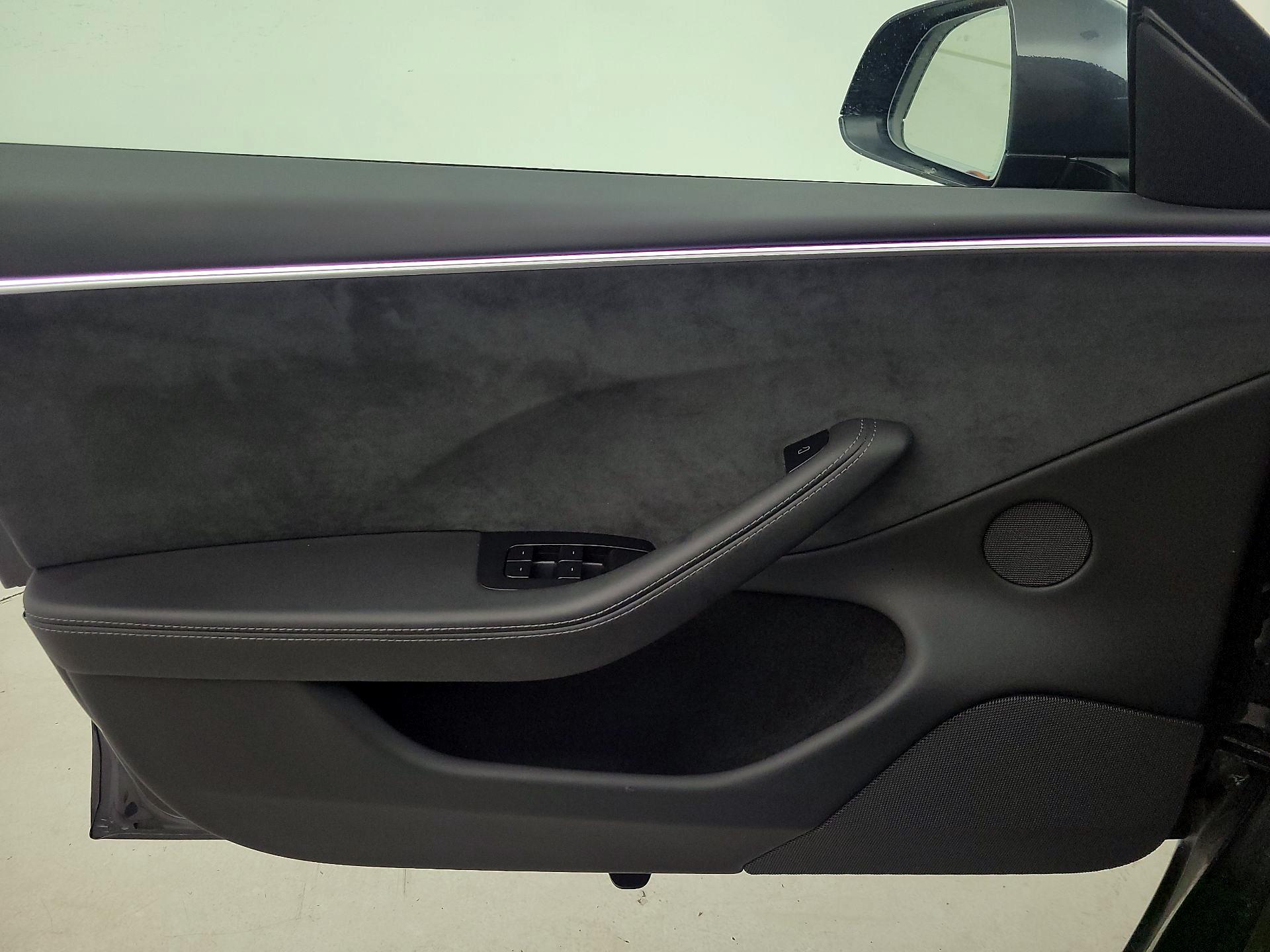 Thumbnail: 2025 Tesla Model 3 - 12