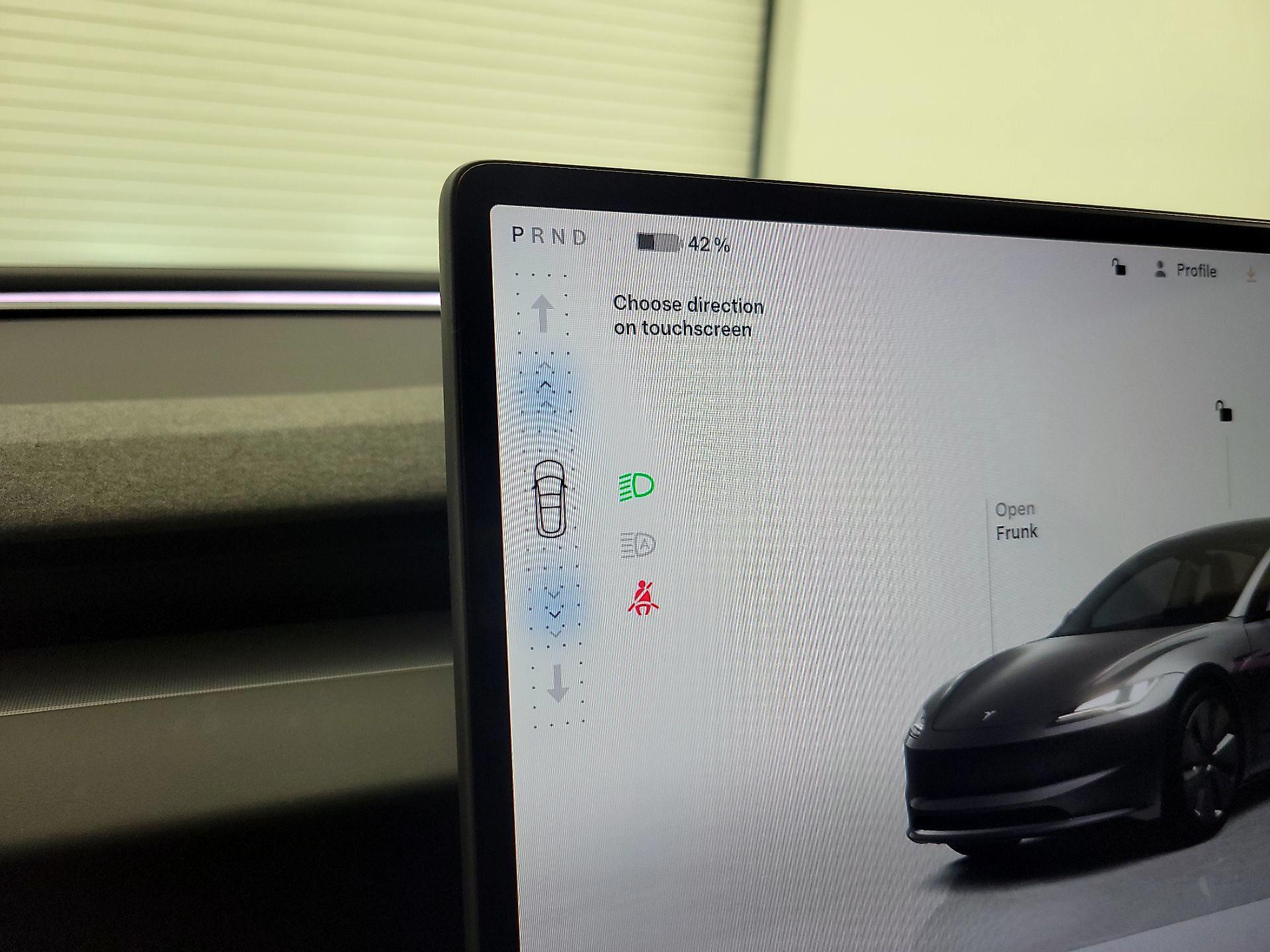 Thumbnail: 2025 Tesla Model 3 - 17