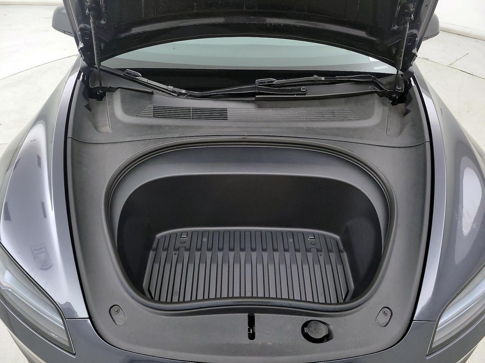 2025 Tesla Model 3 Long Range - Photo 22