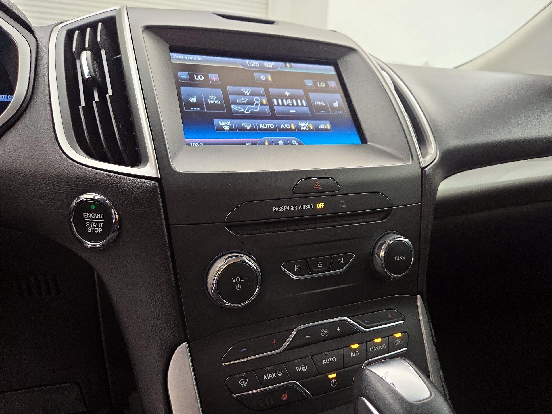 Thumbnail: 2015 Ford Edge - 16
