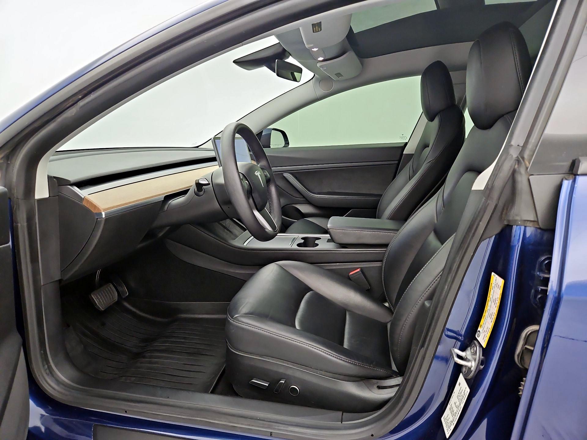Thumbnail: 2021 Tesla Model 3 - 11