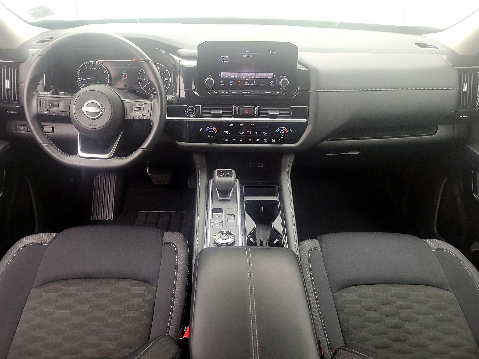 Thumbnail: 2024 Nissan Pathfinder - 9