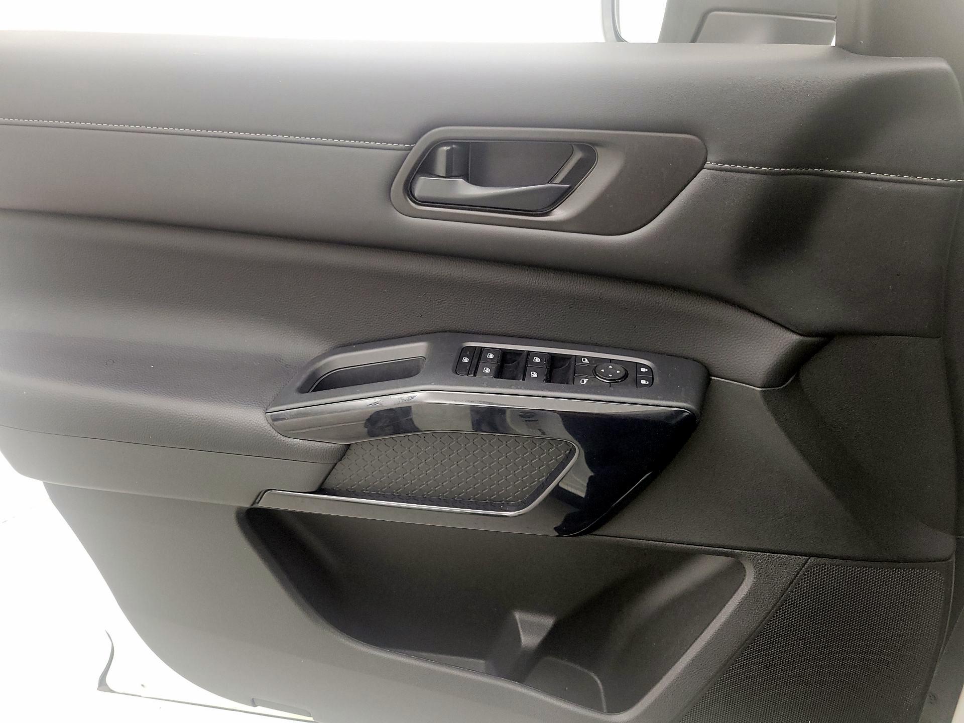Thumbnail: 2024 Nissan Pathfinder - 12