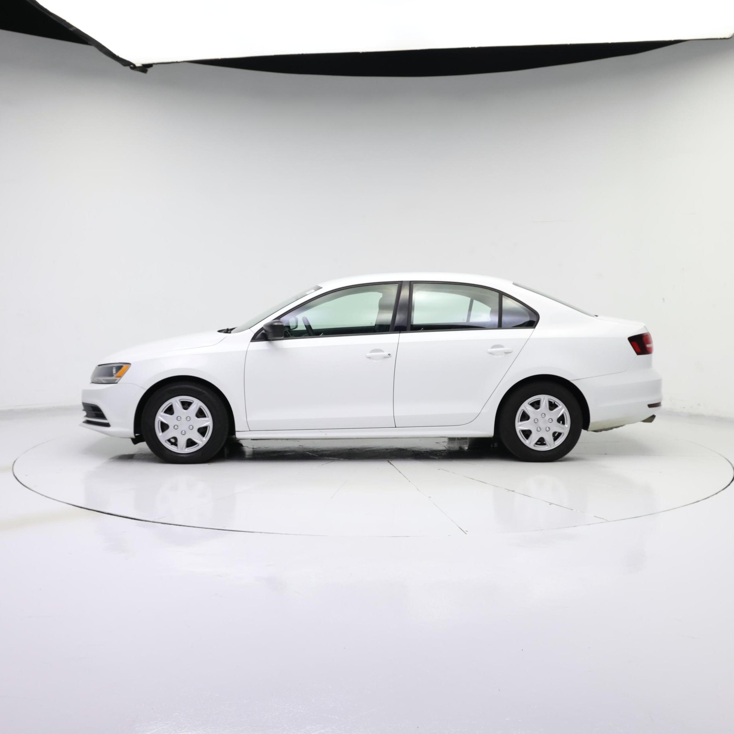 Thumbnail: 2016 Volkswagen Jetta - 3