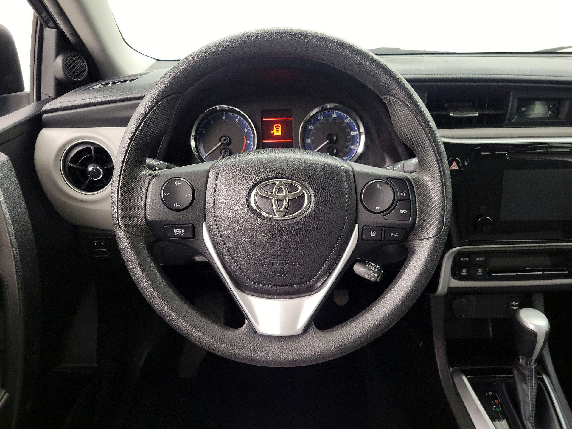 Thumbnail: 2018 Toyota Corolla - 10