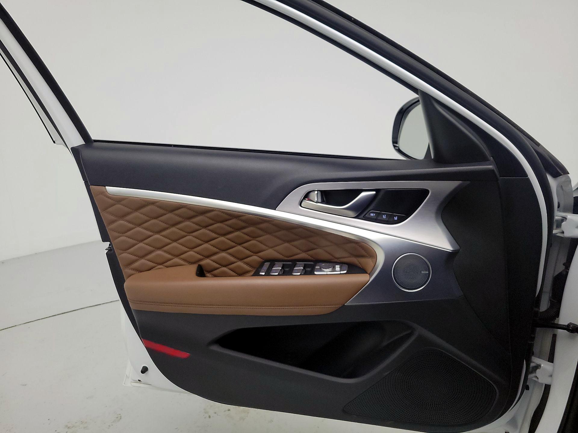 Thumbnail: 2020 Genesis G70 - 12