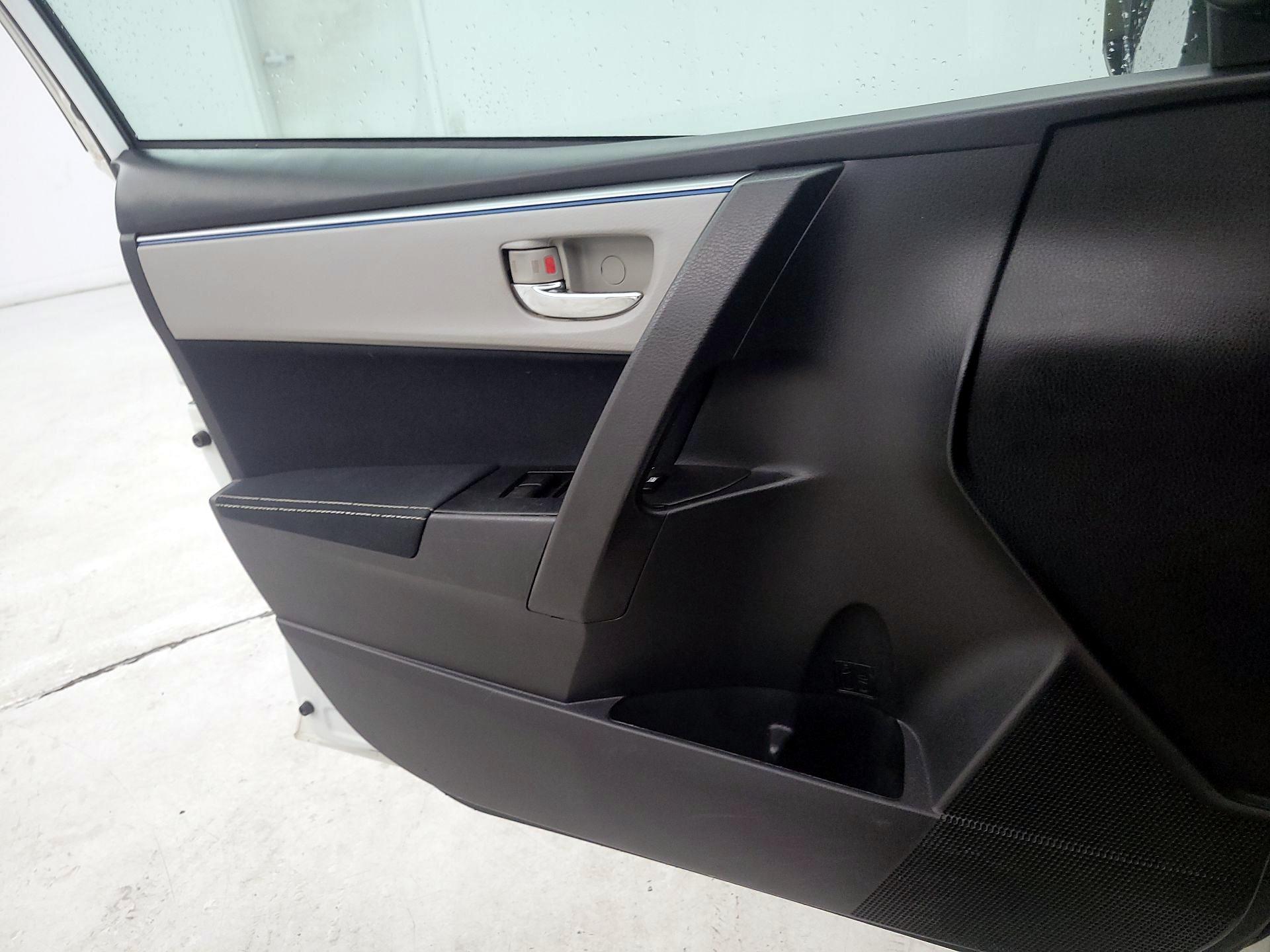 Thumbnail: 2014 Toyota Corolla - 12