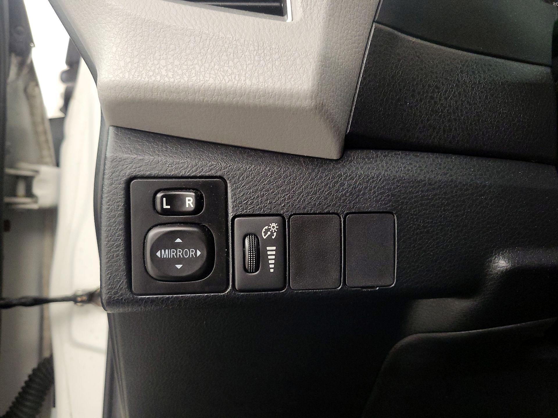 Thumbnail: 2014 Toyota Corolla - 13