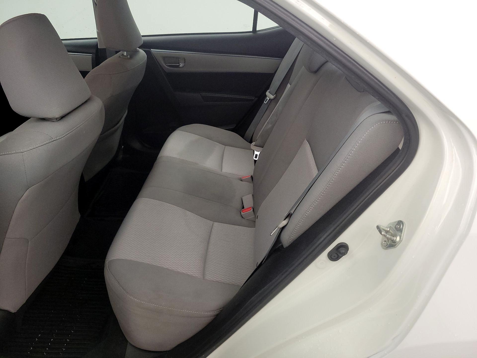 Thumbnail: 2014 Toyota Corolla - 18