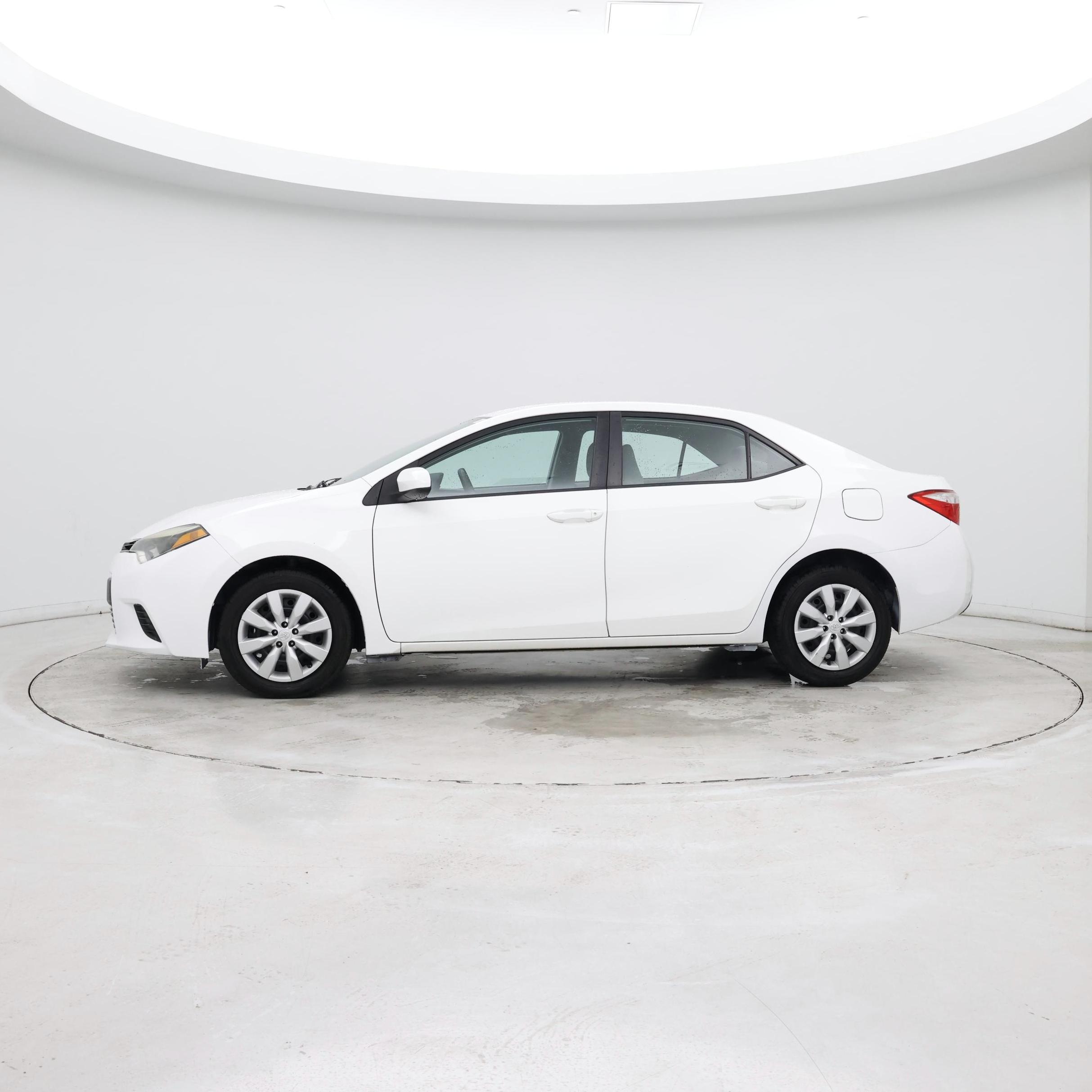 Thumbnail: 2014 Toyota Corolla - 2