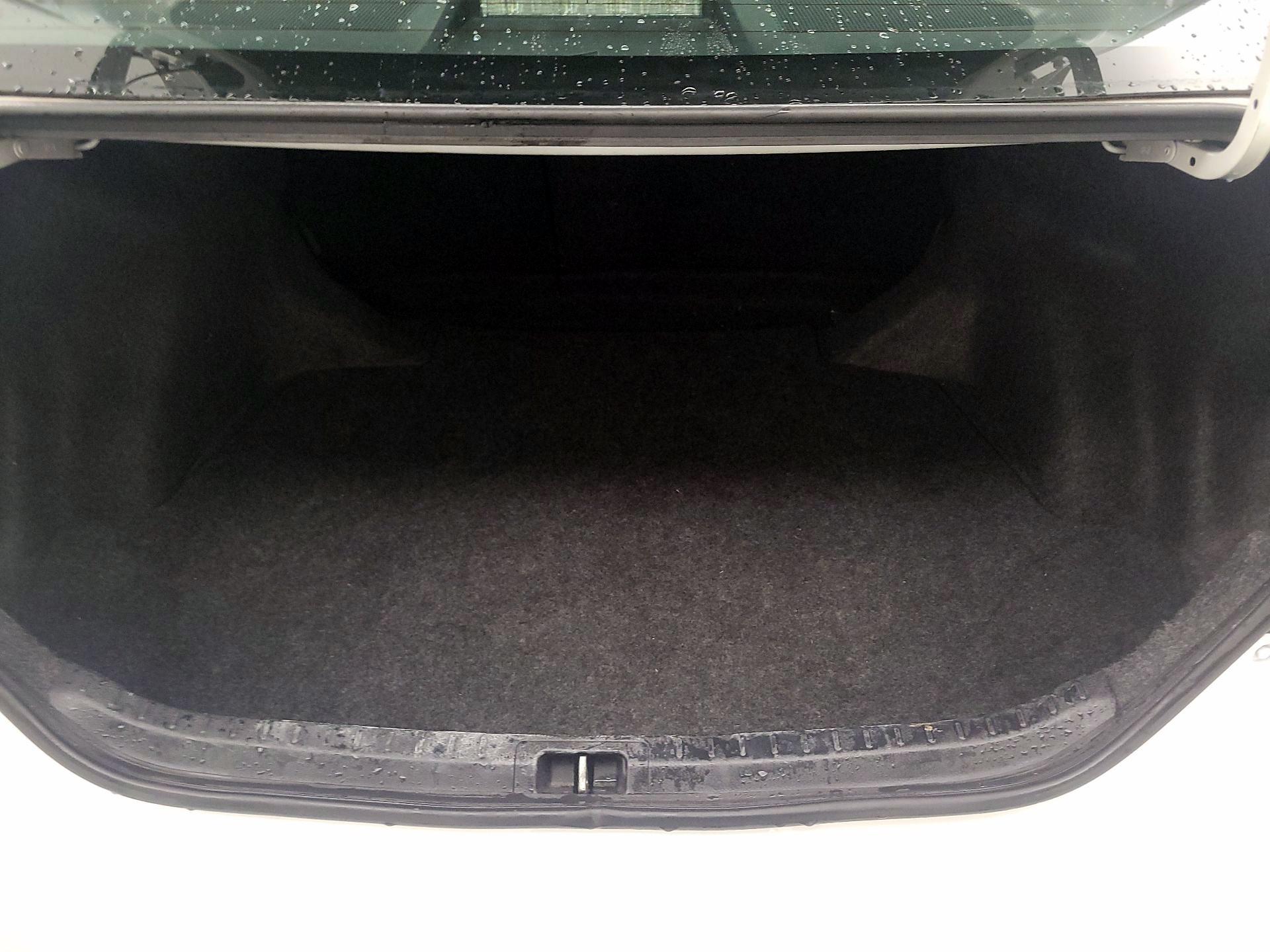 Thumbnail: 2014 Toyota Corolla - 19