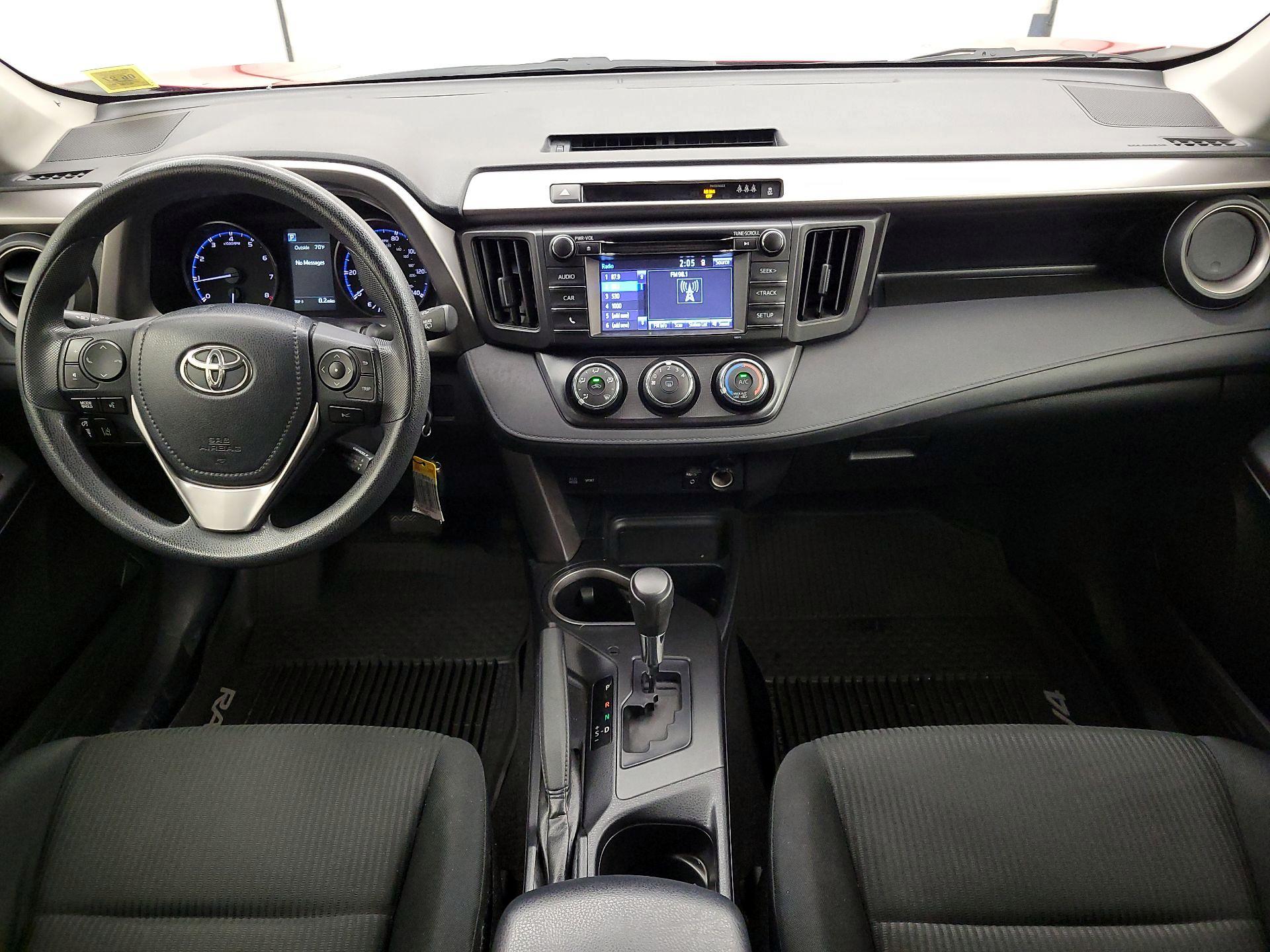 Thumbnail: 2017 Toyota RAV4 - 9
