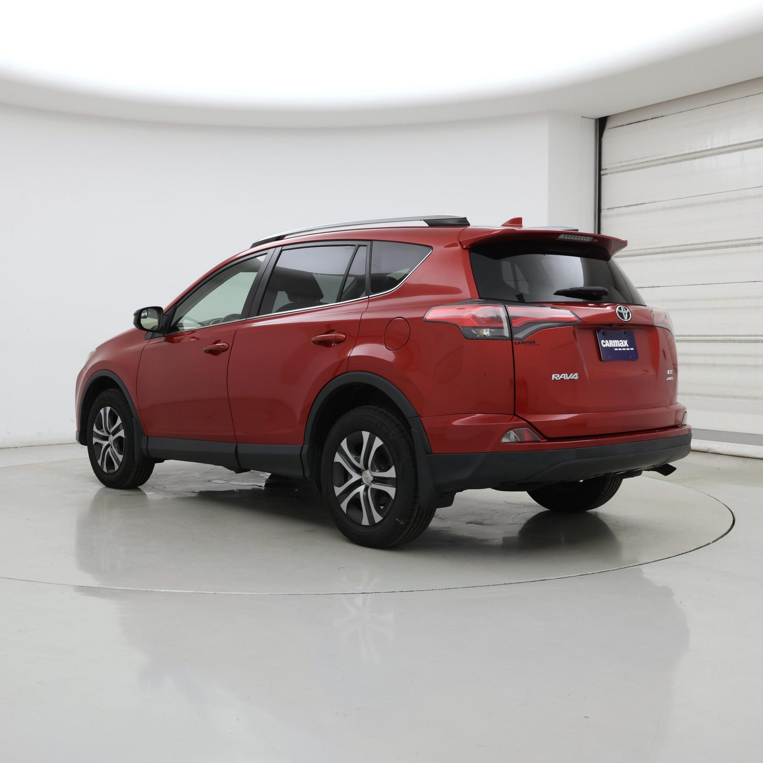 Thumbnail: 2017 Toyota RAV4 - 2