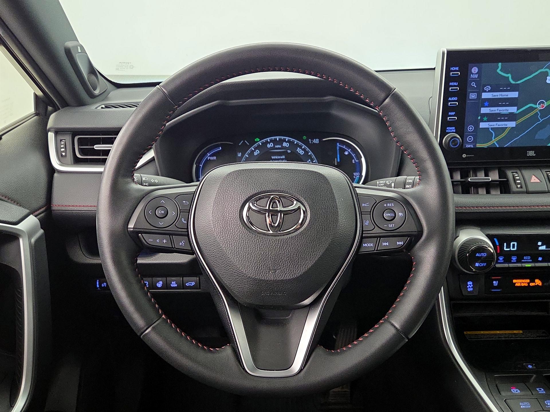 Thumbnail: 2021 Toyota RAV4 - 10