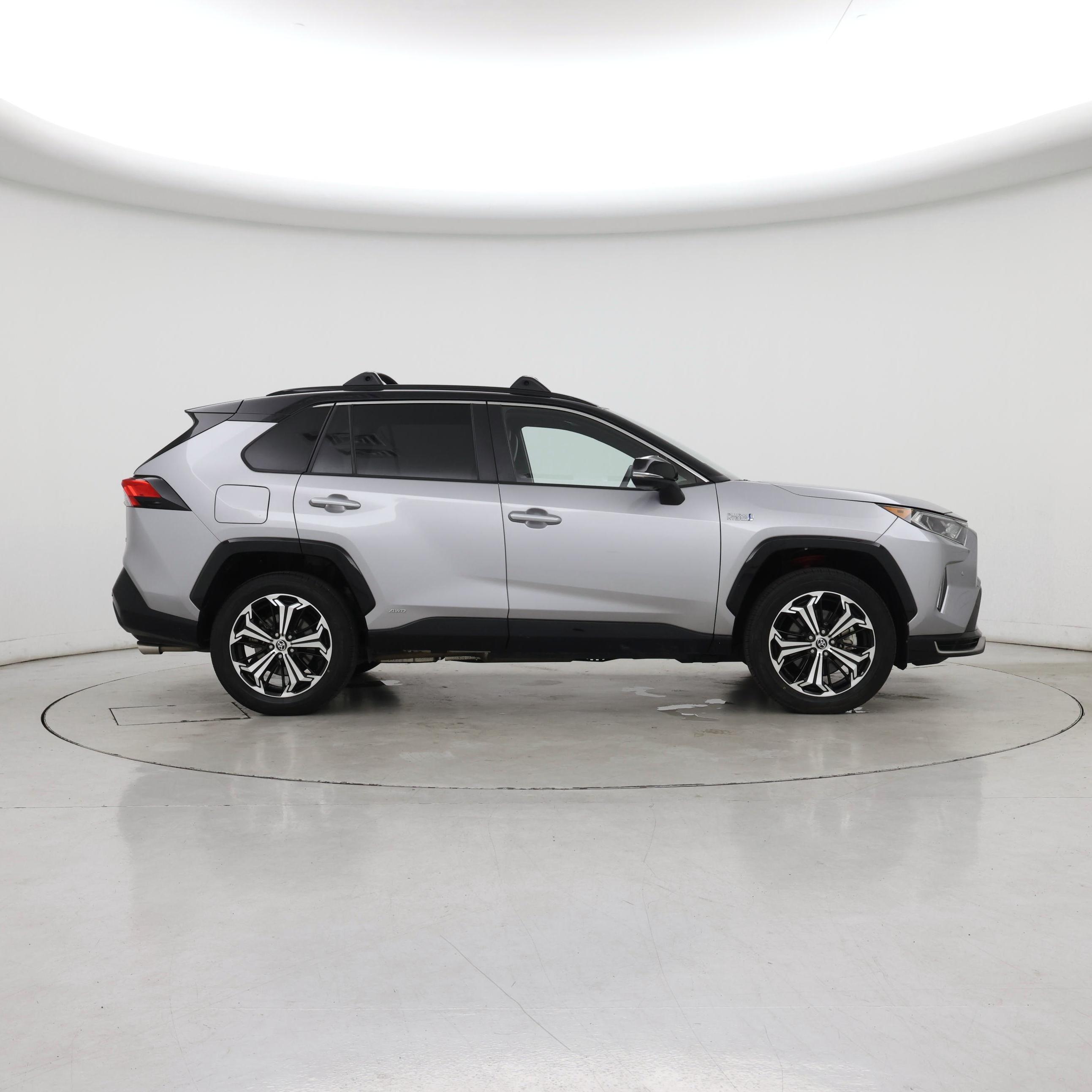 Thumbnail: 2021 Toyota RAV4 - 7