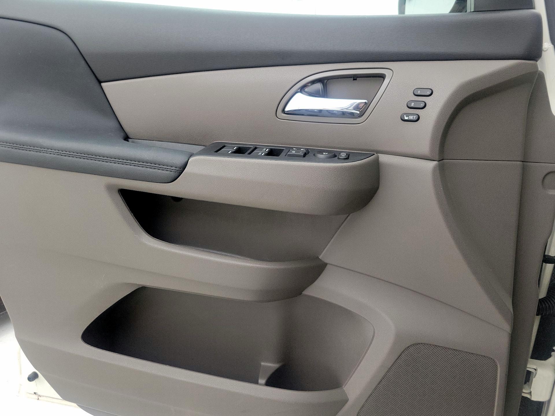 Thumbnail: 2016 Honda Odyssey - 12