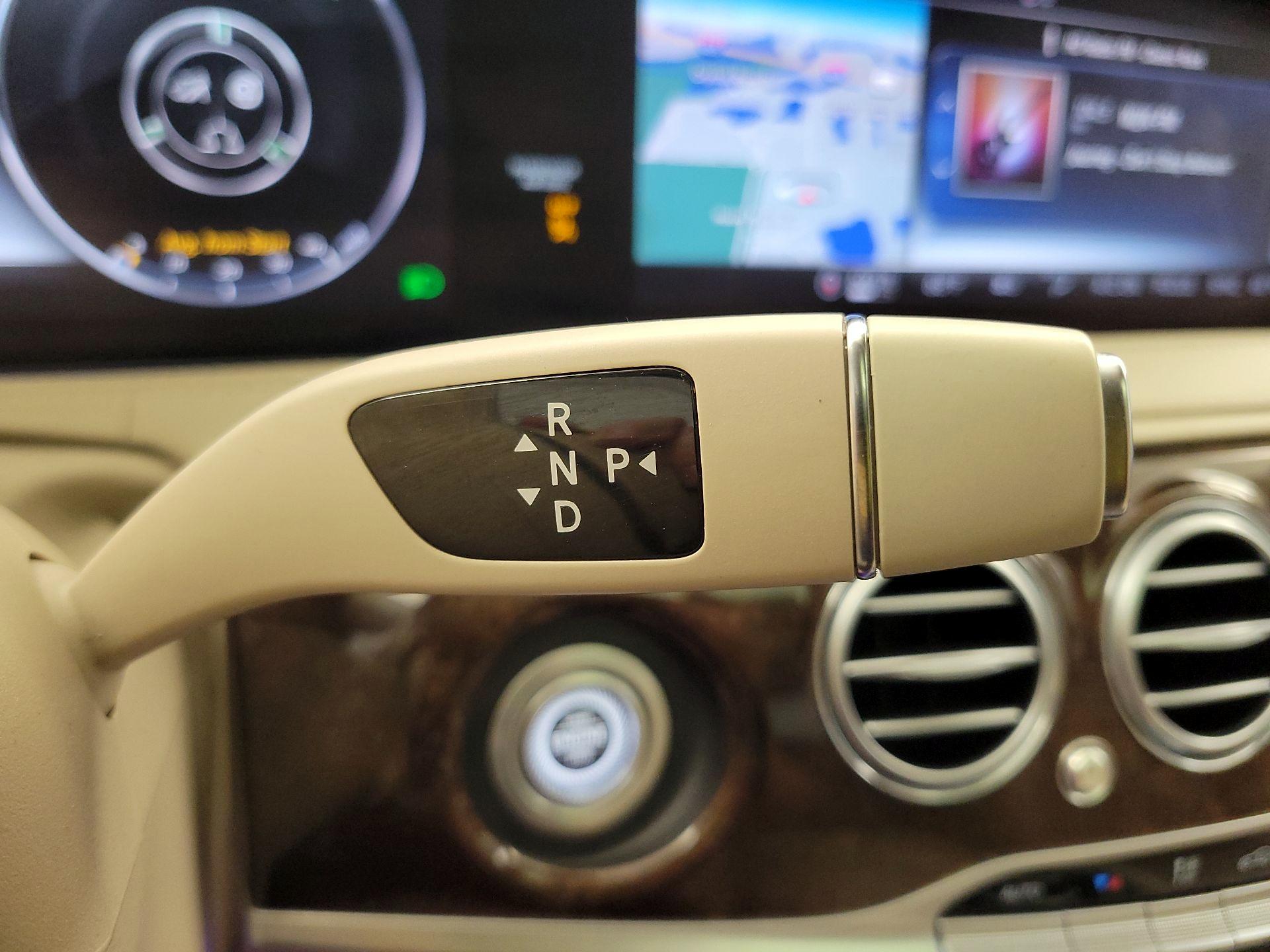 Thumbnail: 2020 Mercedes-Benz S-Class - 18